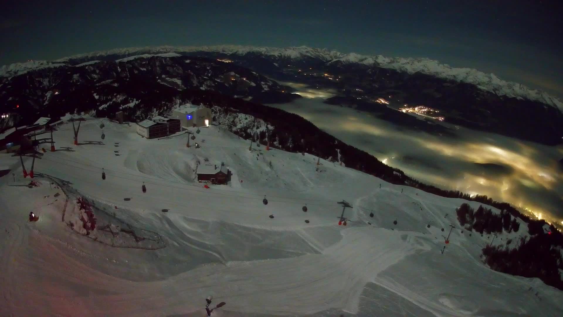 Stazione sciistica di Plan de Corones | vista su Brunico