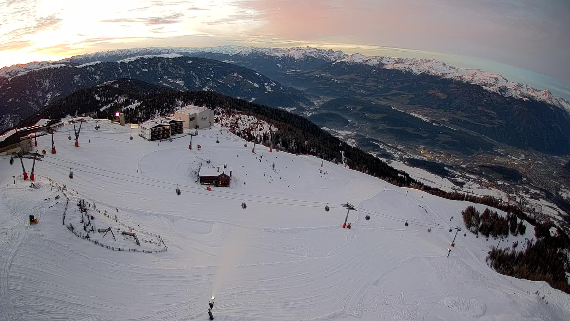 Smučišče Kronplatz – vrh | pogled na Bruneck