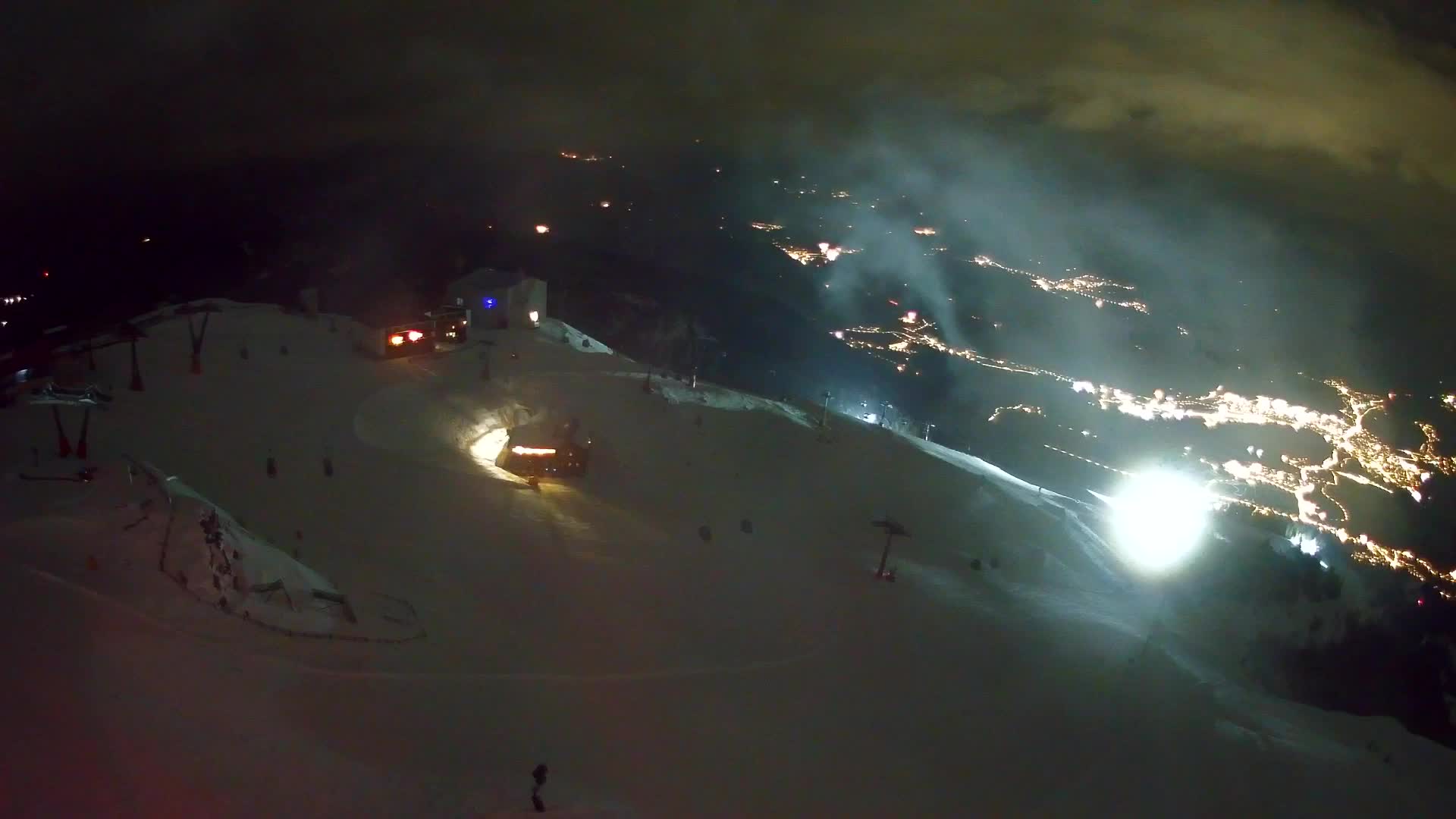 Cima estación de esquí Kronplatz | vista hacia Brunico