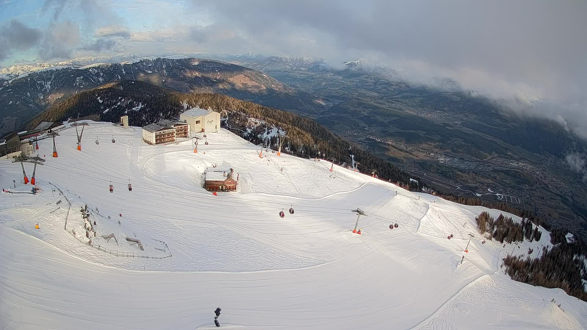 Smučišče Kronplatz – vrh | pogled na Bruneck