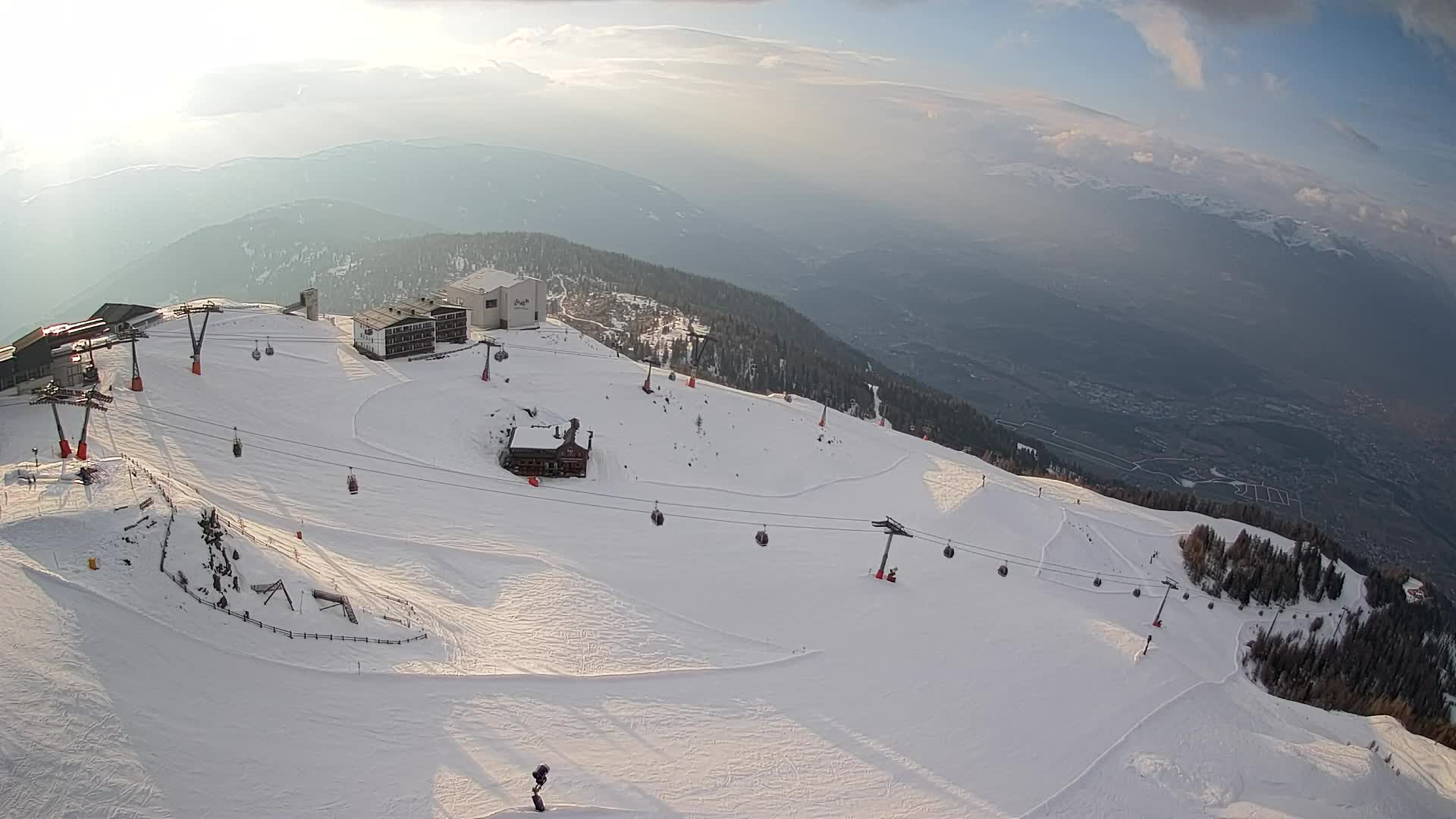 Skigebiet Kronplatz Gipfel | Blick auf Bruneck