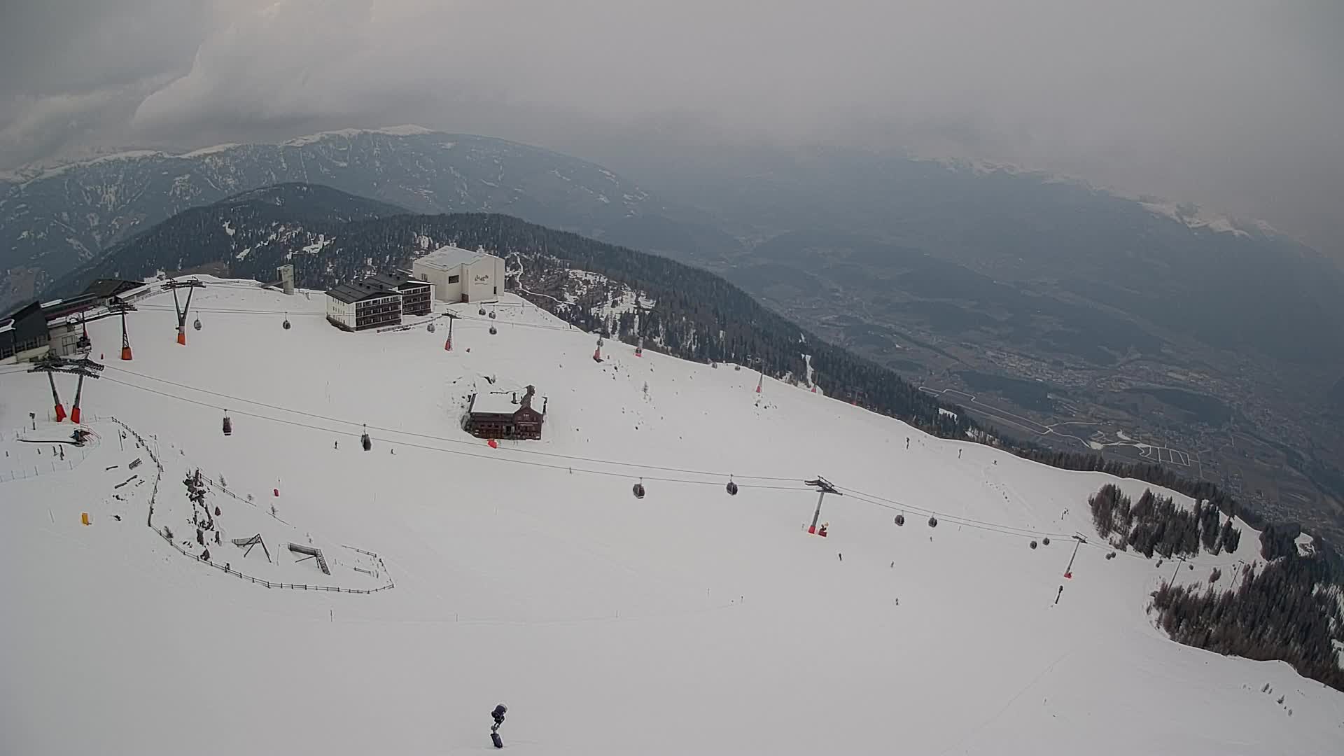 Station de ski Kronplatz sommet | vue sur Brunico