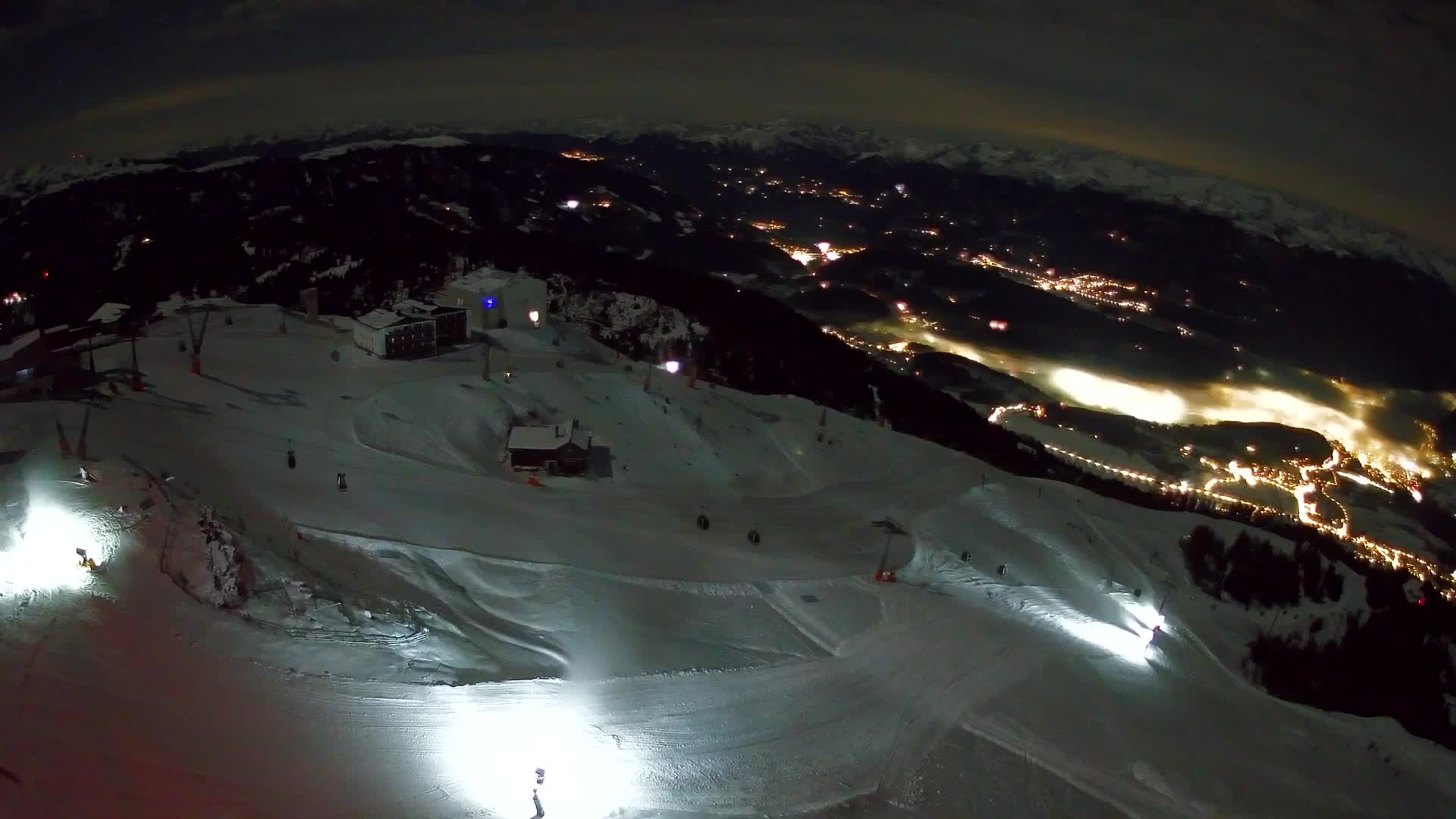 Stazione sciistica di Plan de Corones | vista su Brunico