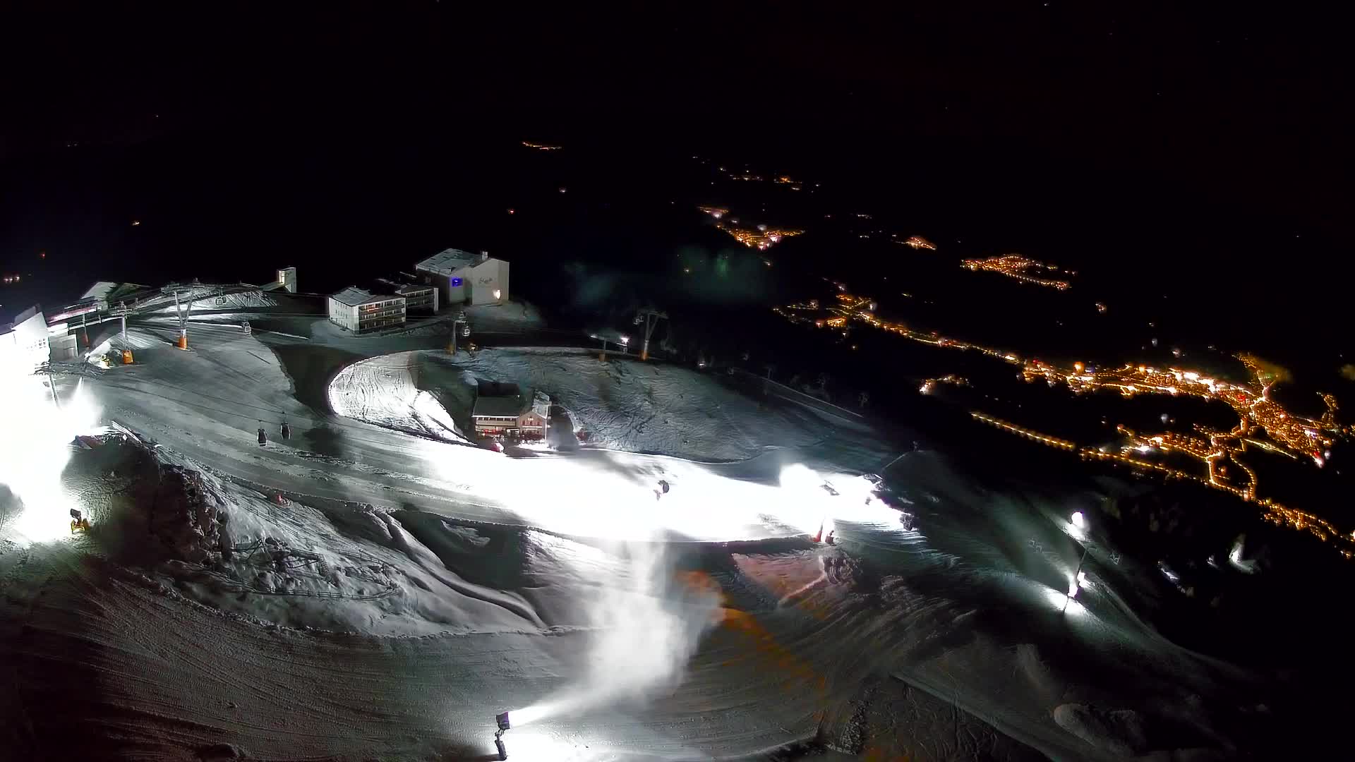 Kronplatz peak Ski resort | view to Bruneck