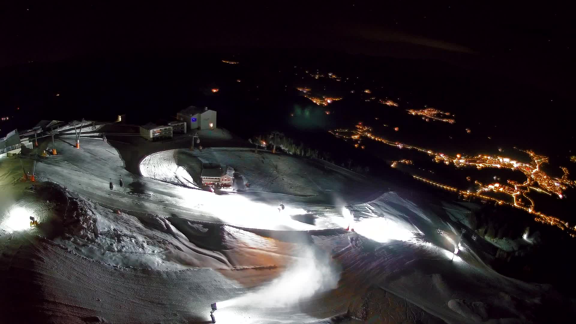 Kronplatz peak Ski resort | view to Bruneck