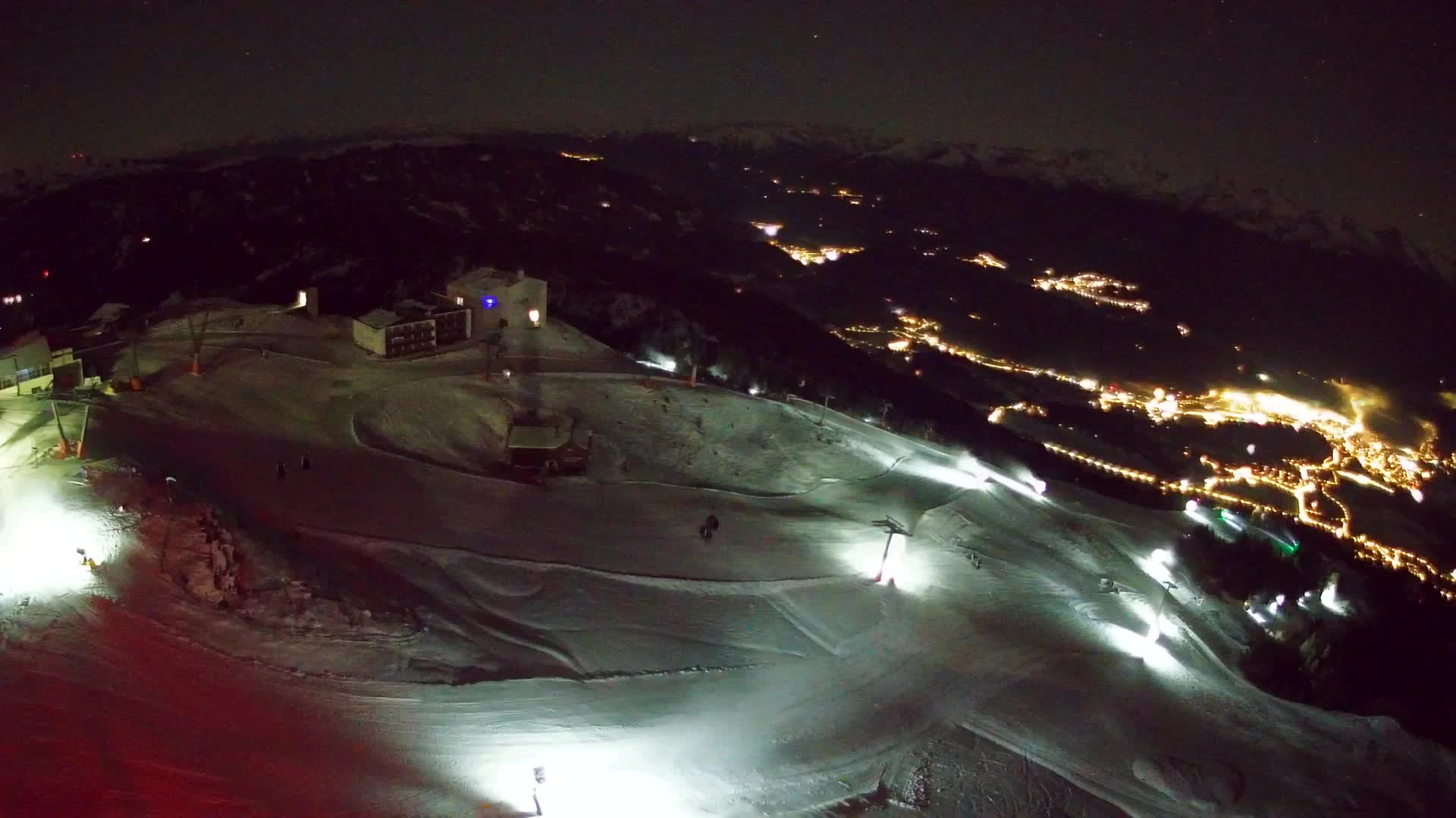 Cima estación de esquí Kronplatz | vista hacia Brunico