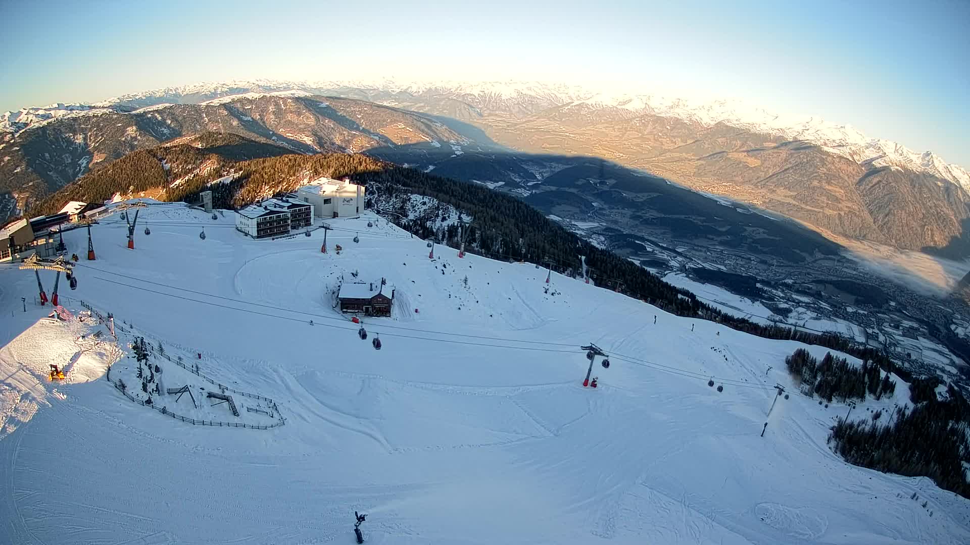 Stazione sciistica di Plan de Corones | vista su Brunico