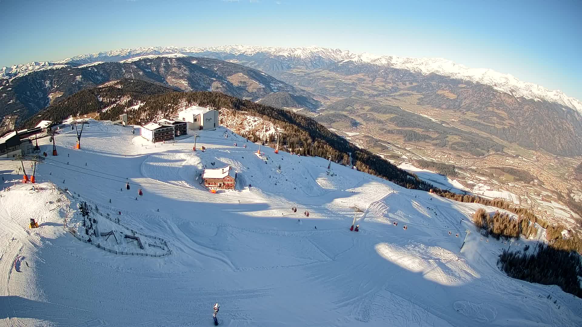 Skigebiet Kronplatz Gipfel | Blick auf Bruneck