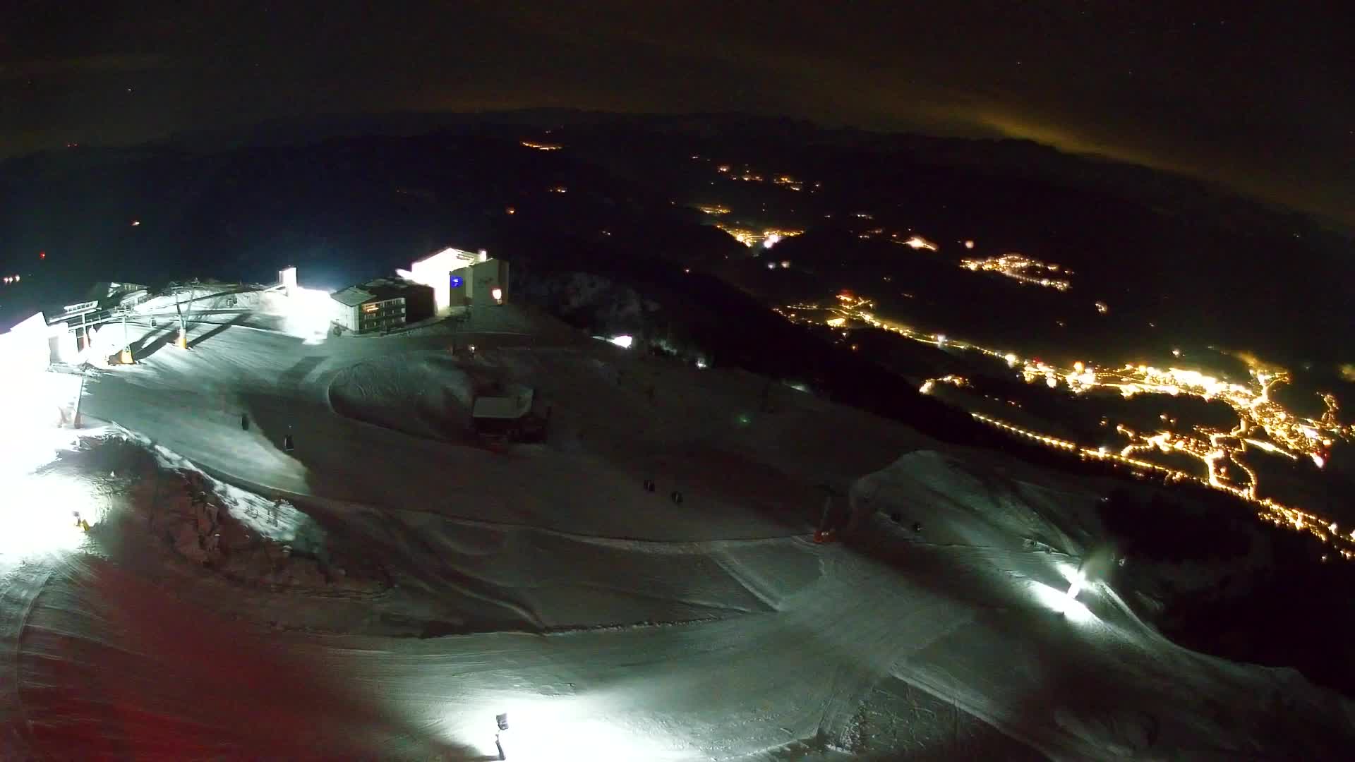 Kronplatz peak Ski resort | view to Bruneck