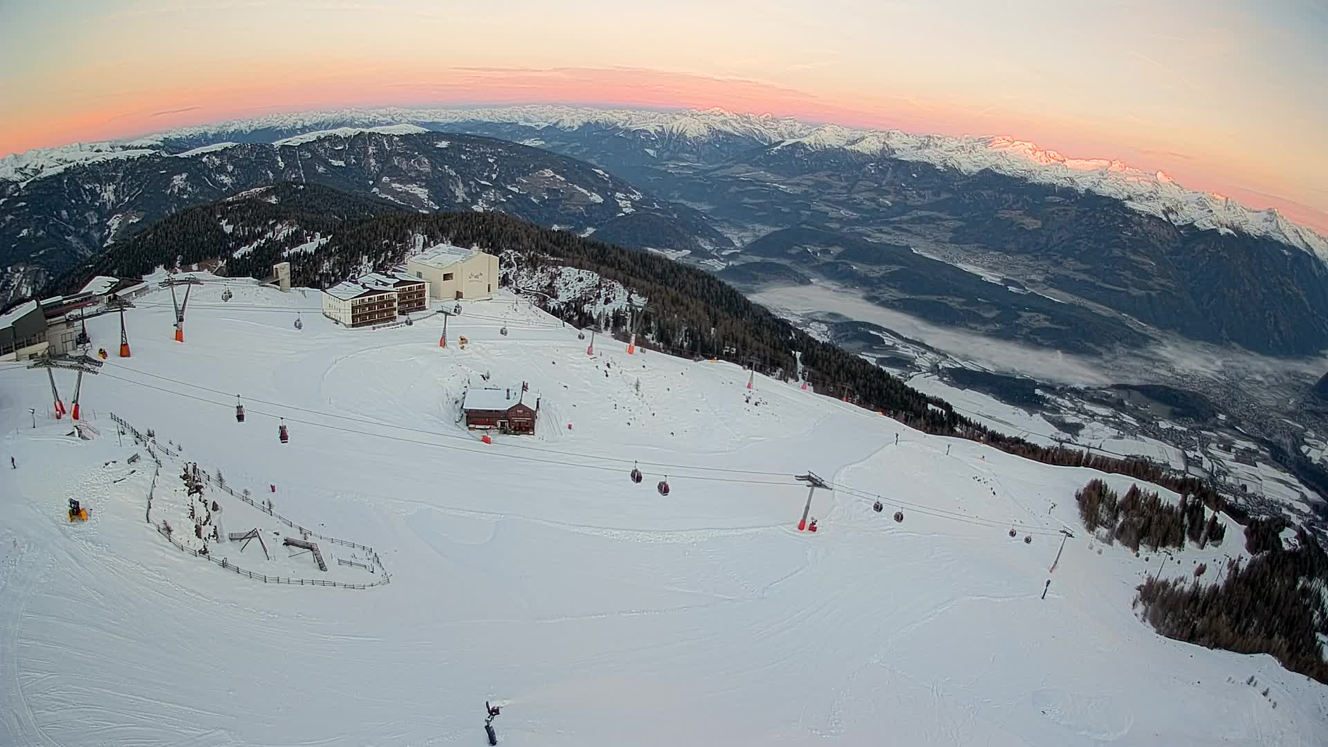 Station de ski Kronplatz sommet | vue sur Brunico