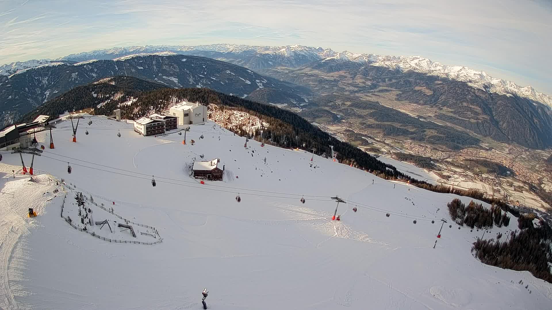Skigebiet Kronplatz Gipfel | Blick auf Bruneck