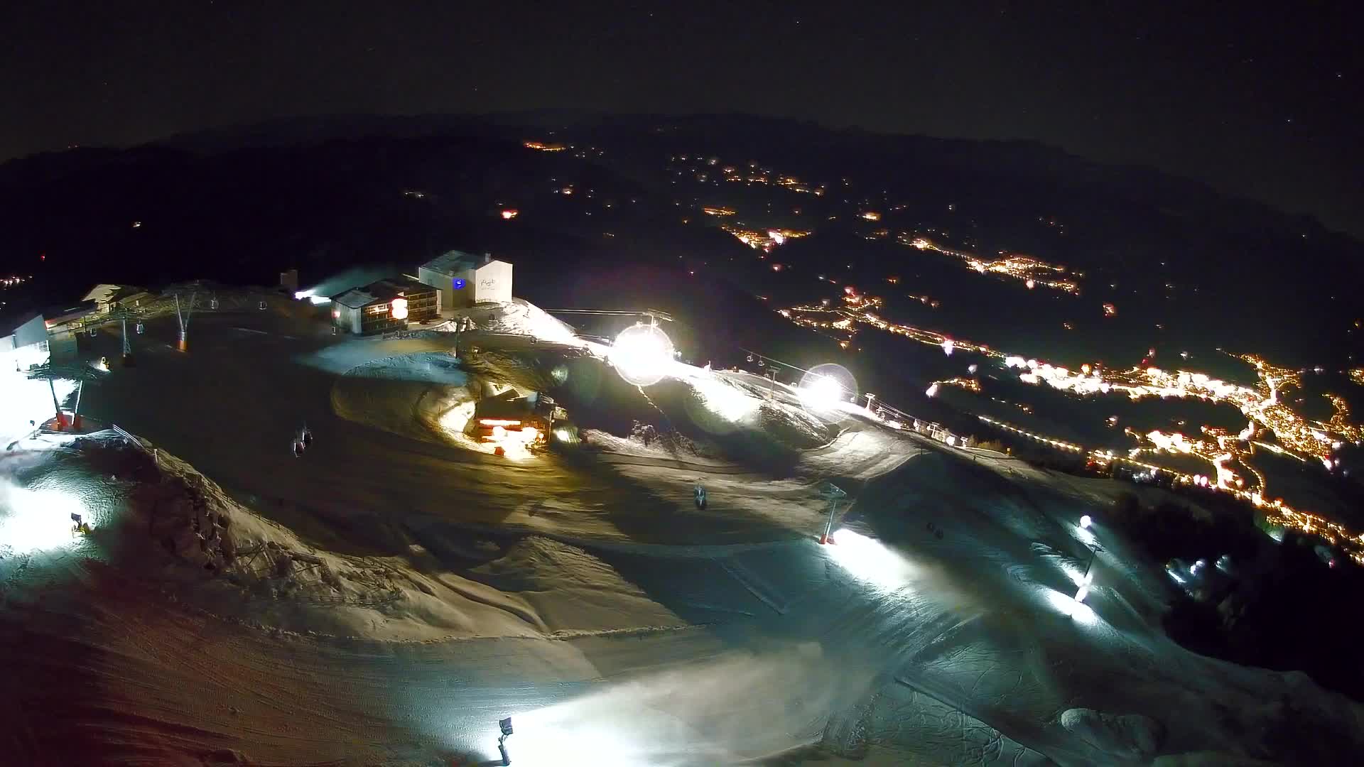 Kronplatz peak Ski resort | view to Bruneck