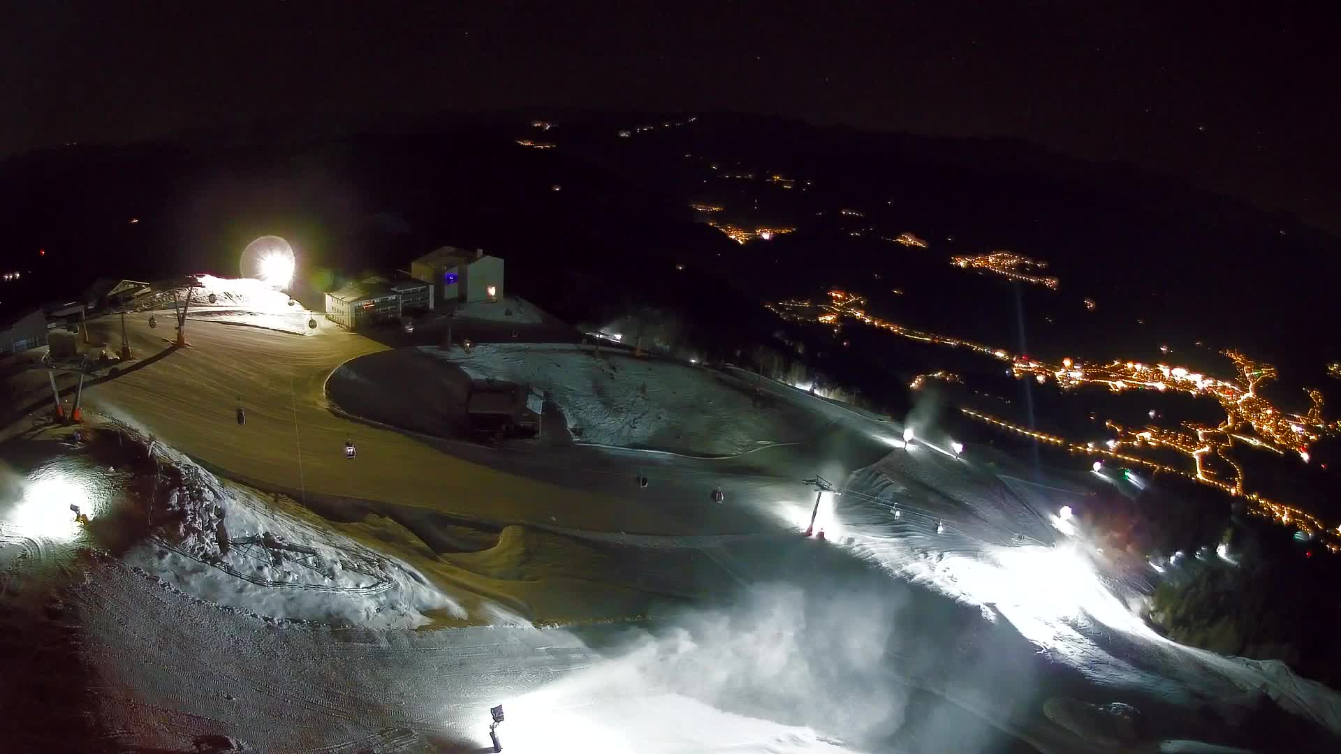 Kronplatz peak Ski resort | view to Bruneck
