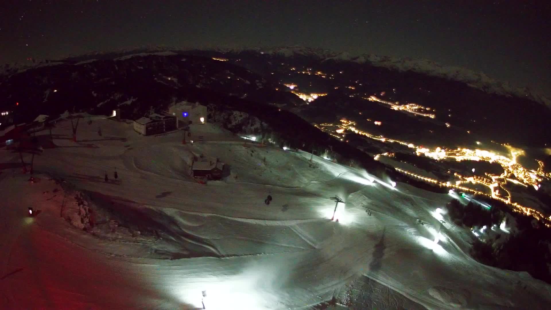 Cima estación de esquí Kronplatz | vista hacia Brunico