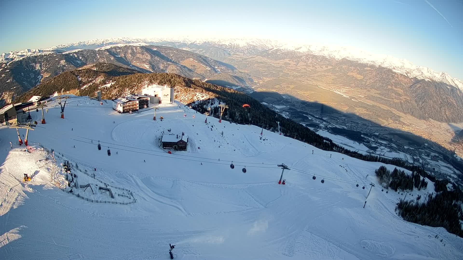 Skigebiet Kronplatz Gipfel | Blick auf Bruneck