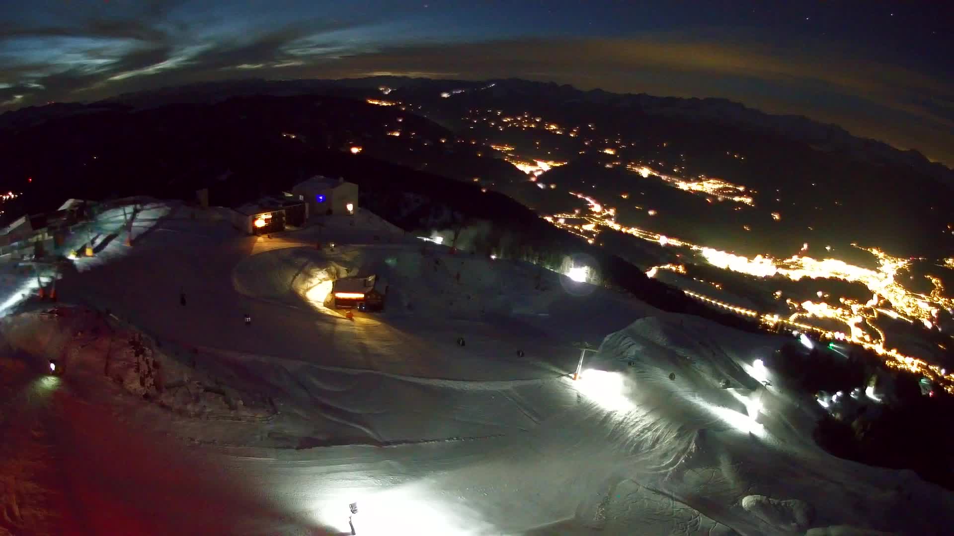 Kronplatz peak Ski resort | view to Bruneck
