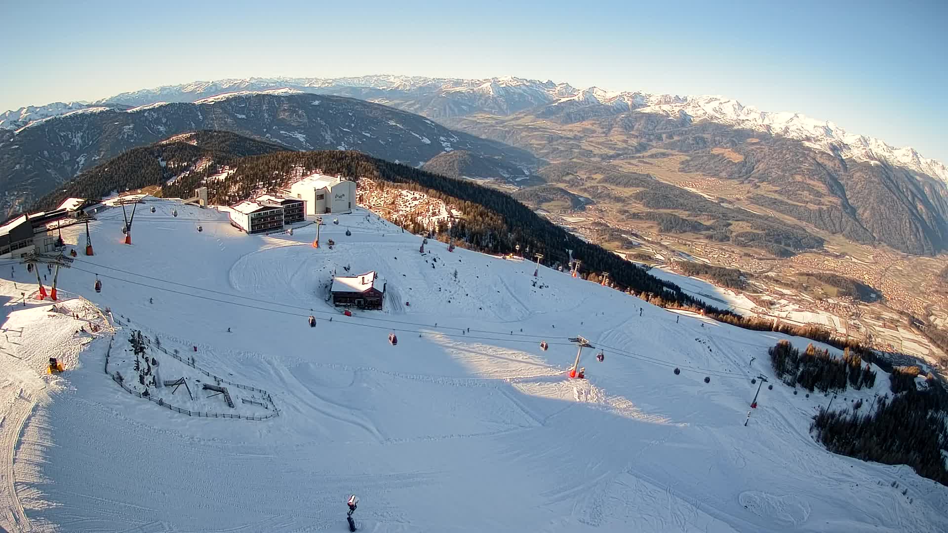 Smučišče Kronplatz – vrh | pogled na Bruneck