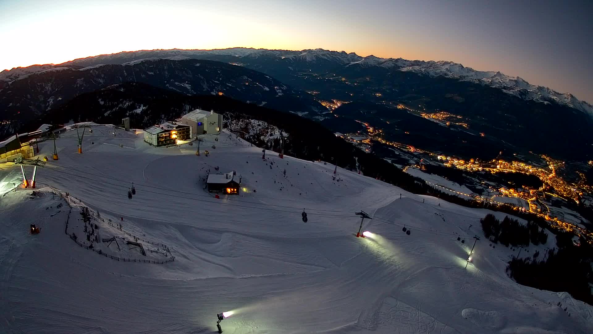 Station de ski Kronplatz sommet | vue sur Brunico