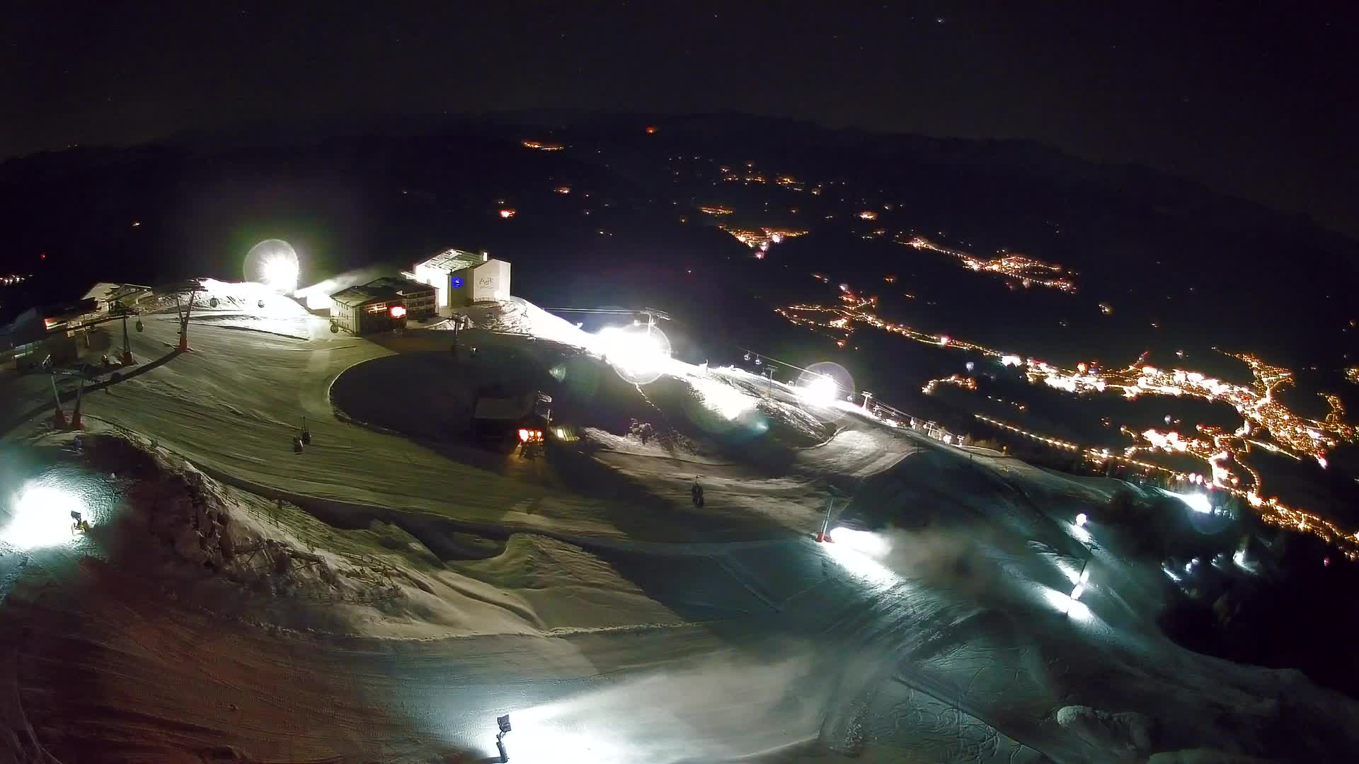 Kronplatz peak Ski resort | view to Bruneck