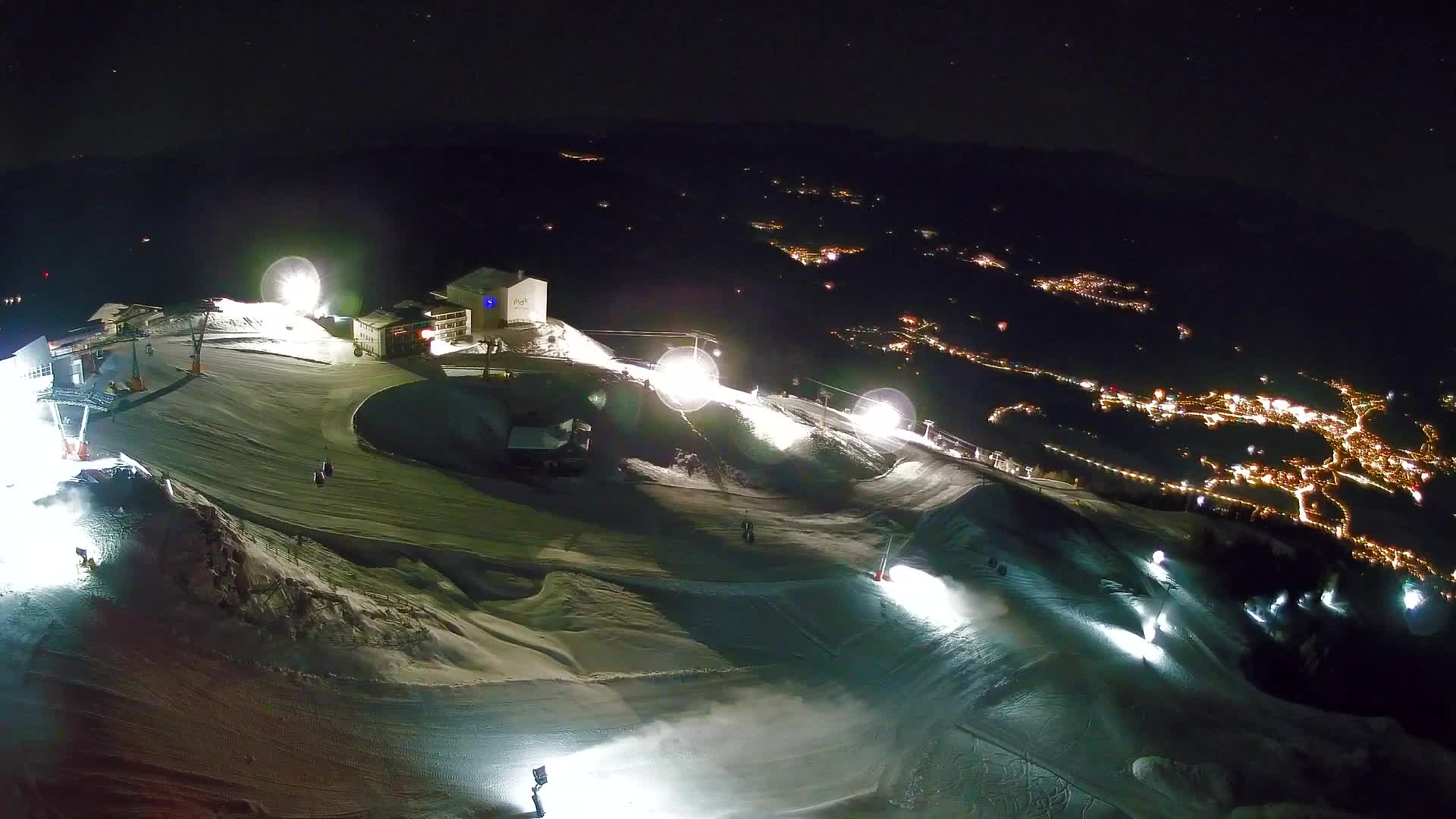 Kronplatz peak Ski resort | view to Bruneck