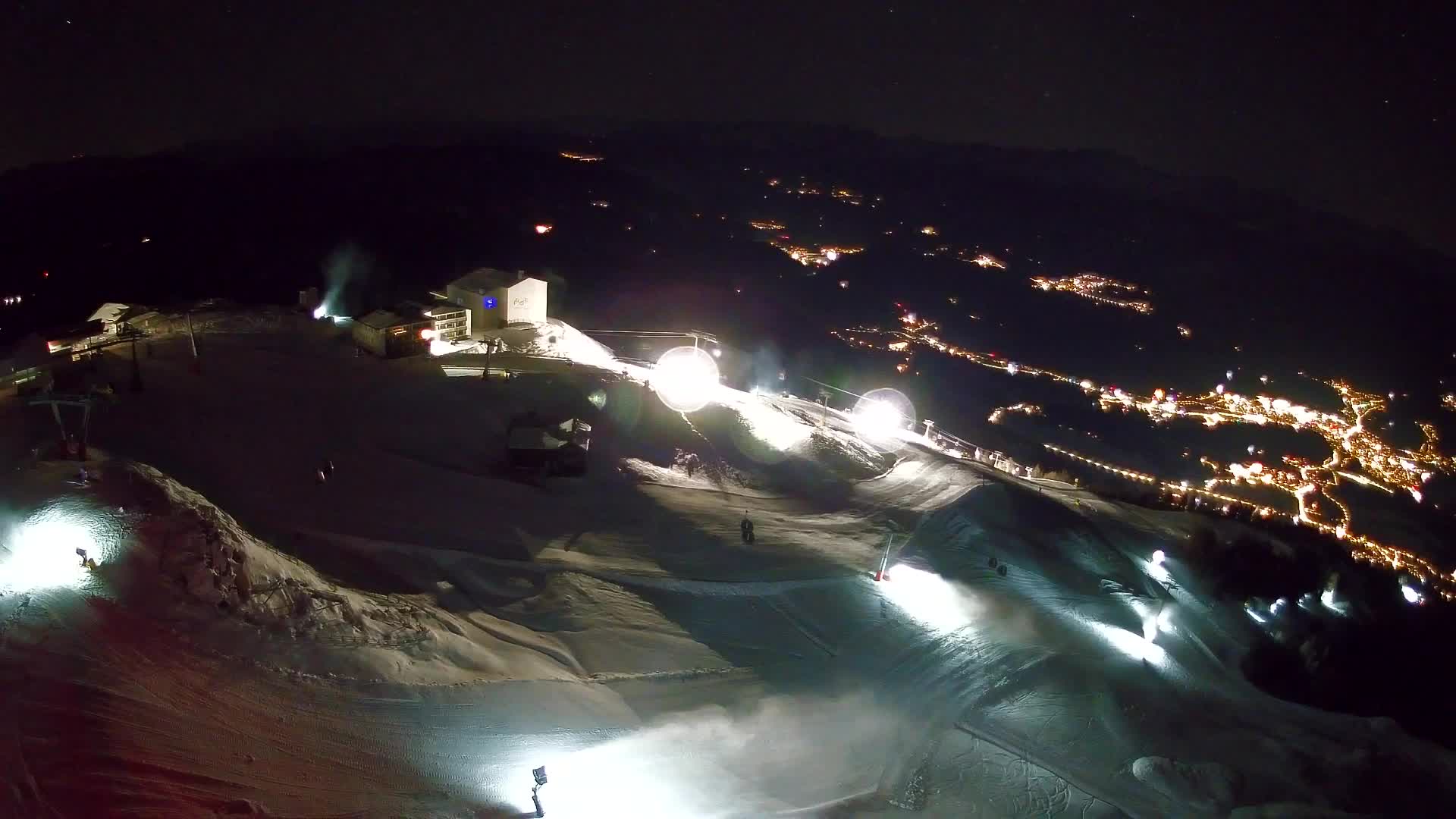 Cima estación de esquí Kronplatz | vista hacia Brunico