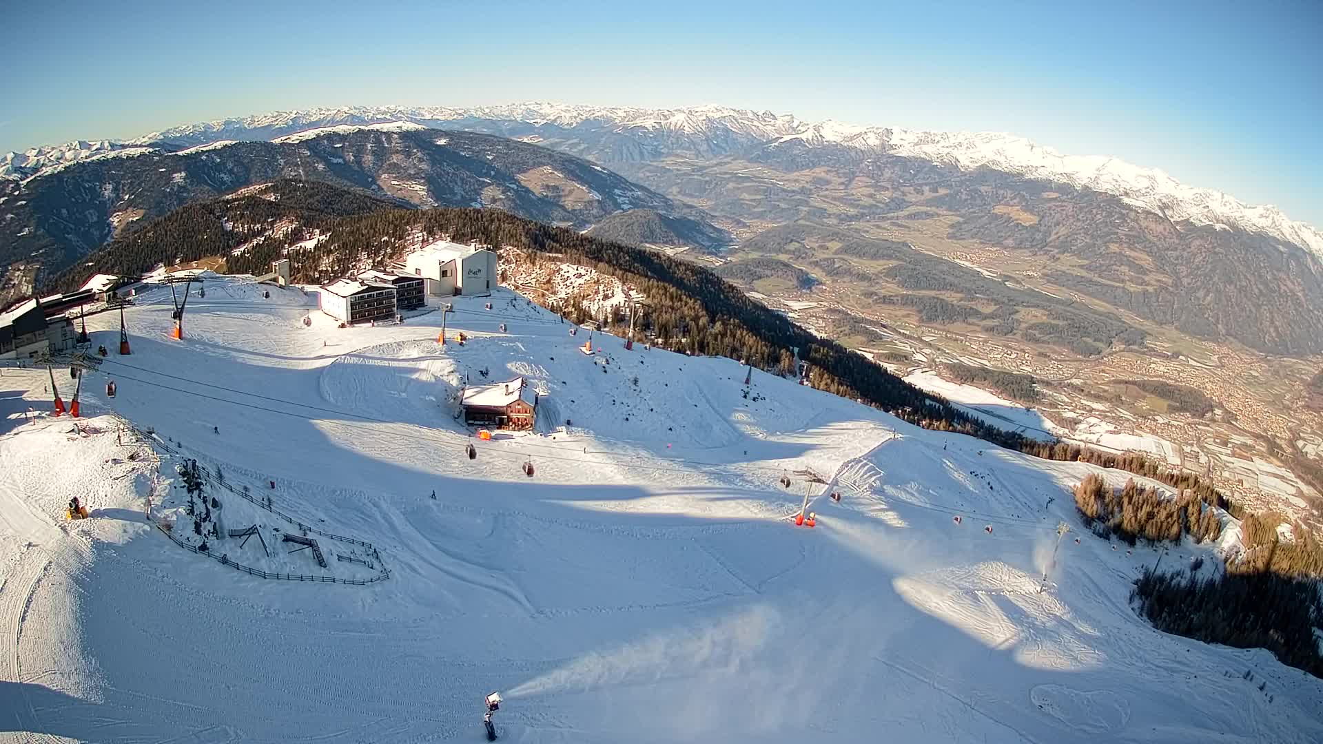 Smučišče Kronplatz – vrh | pogled na Bruneck