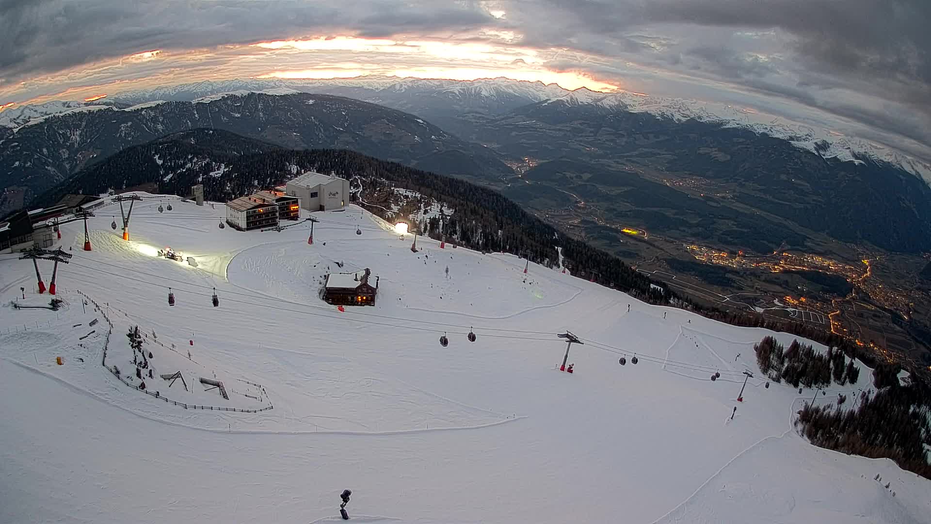 Skijalište Kronplatz – vrh | pogled na Bruneck
