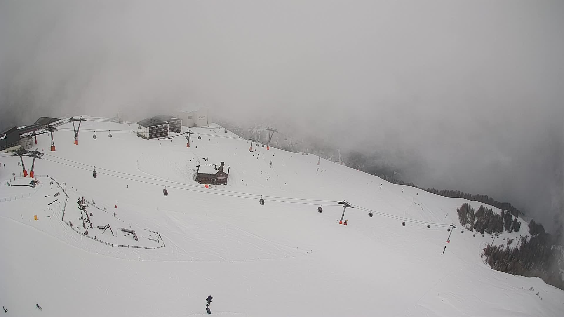 Stazione sciistica di Plan de Corones | vista su Brunico