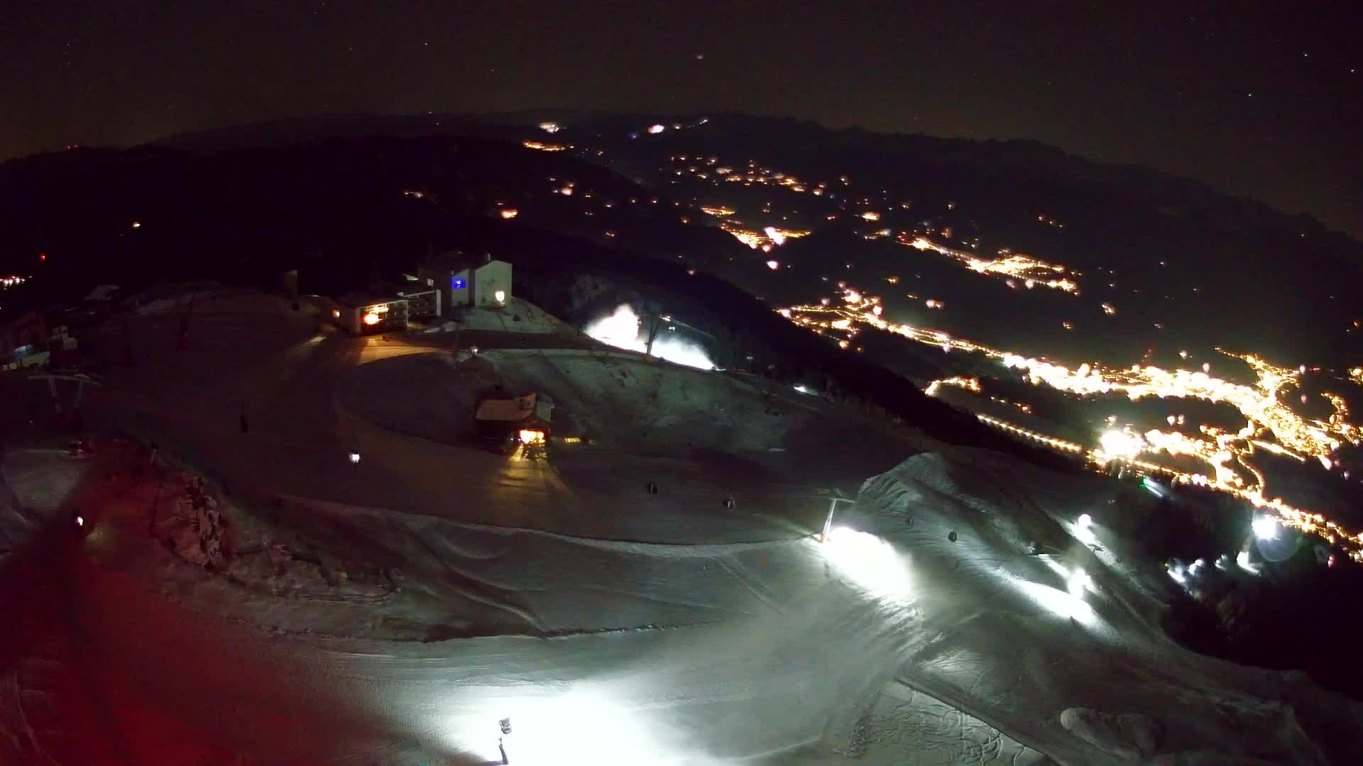 Cima estación de esquí Kronplatz | vista hacia Brunico
