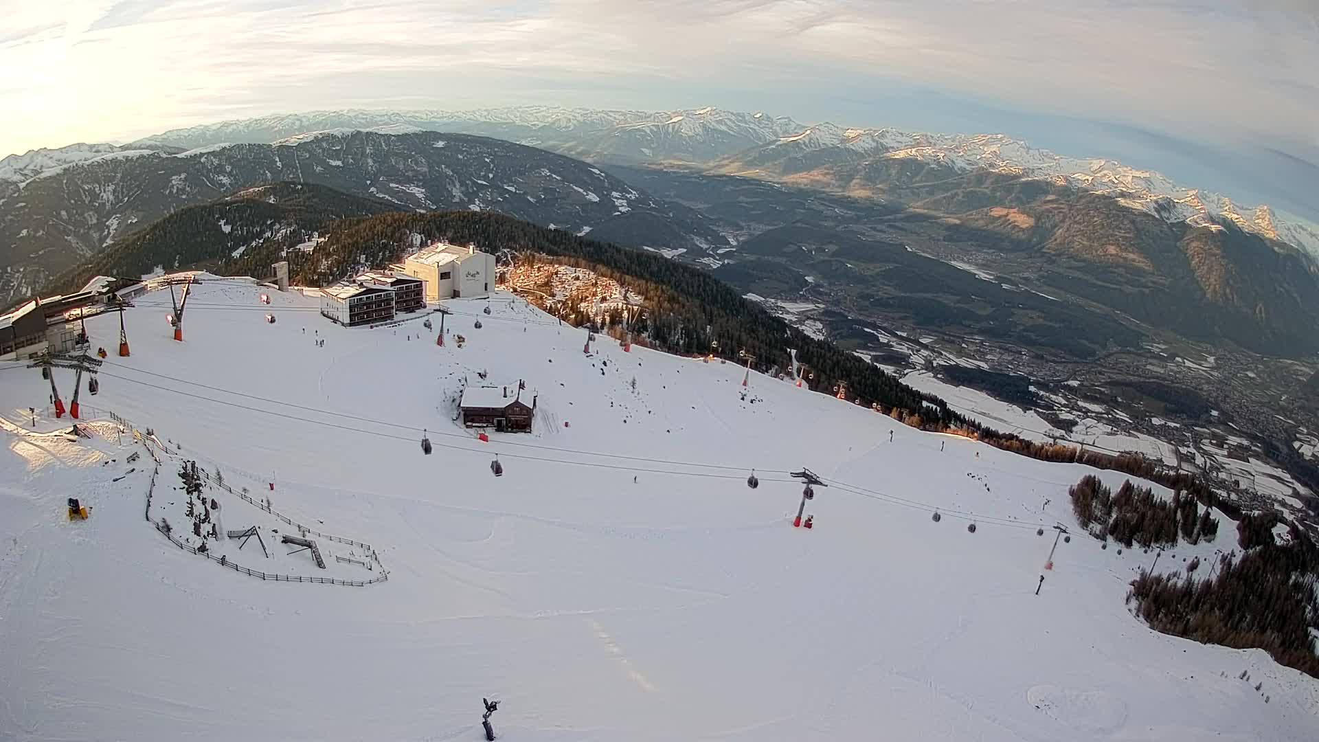 Smučišče Kronplatz – vrh | pogled na Bruneck