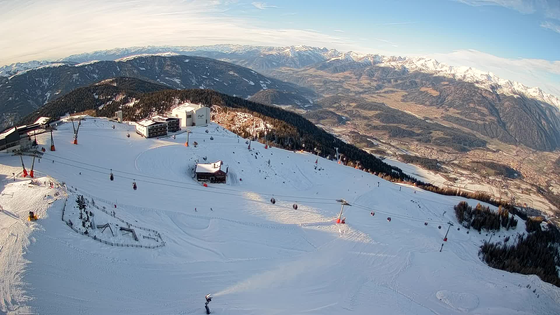Station de ski Kronplatz sommet | vue sur Brunico