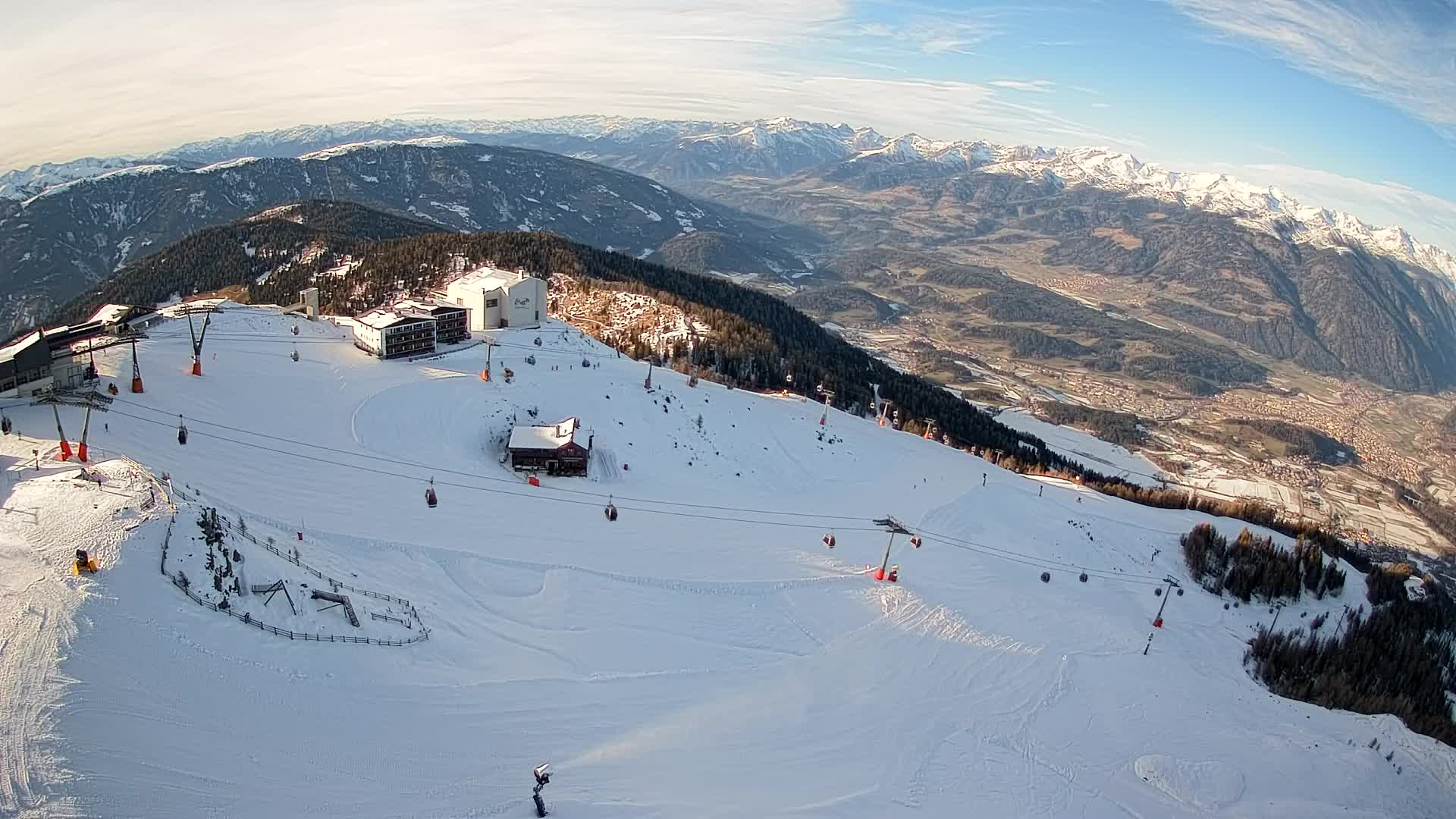 Stazione sciistica di Plan de Corones | vista su Brunico