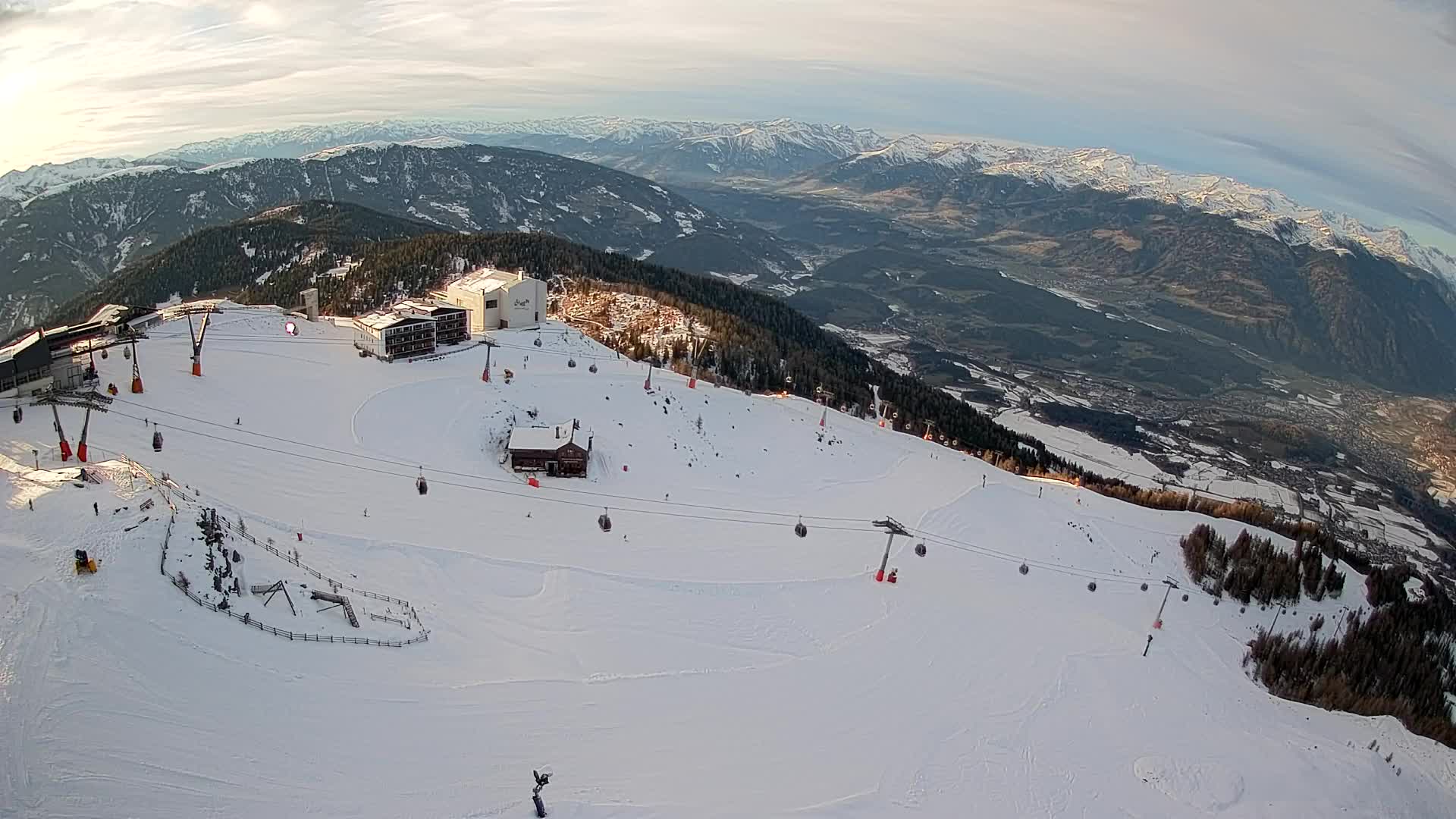 Smučišče Kronplatz – vrh | pogled na Bruneck