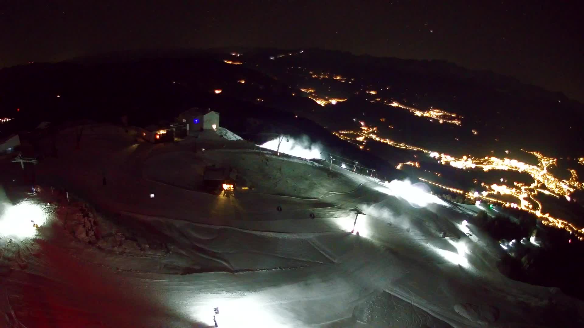 Cima estación de esquí Kronplatz | vista hacia Brunico