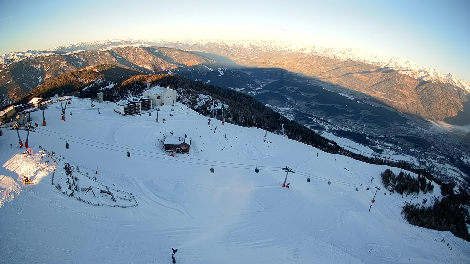 Smučišče Kronplatz – vrh | pogled na Bruneck