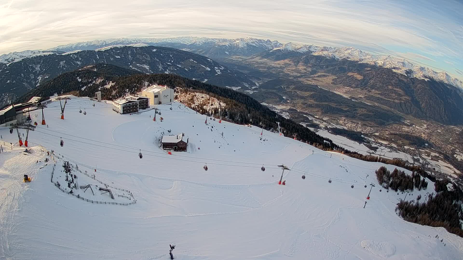 Smučišče Kronplatz – vrh | pogled na Bruneck