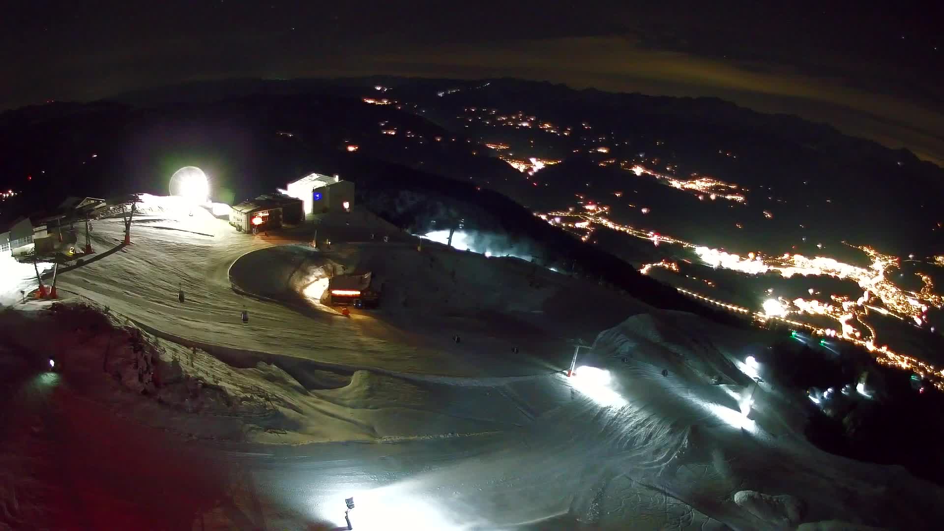 Kronplatz peak Ski resort | view to Bruneck