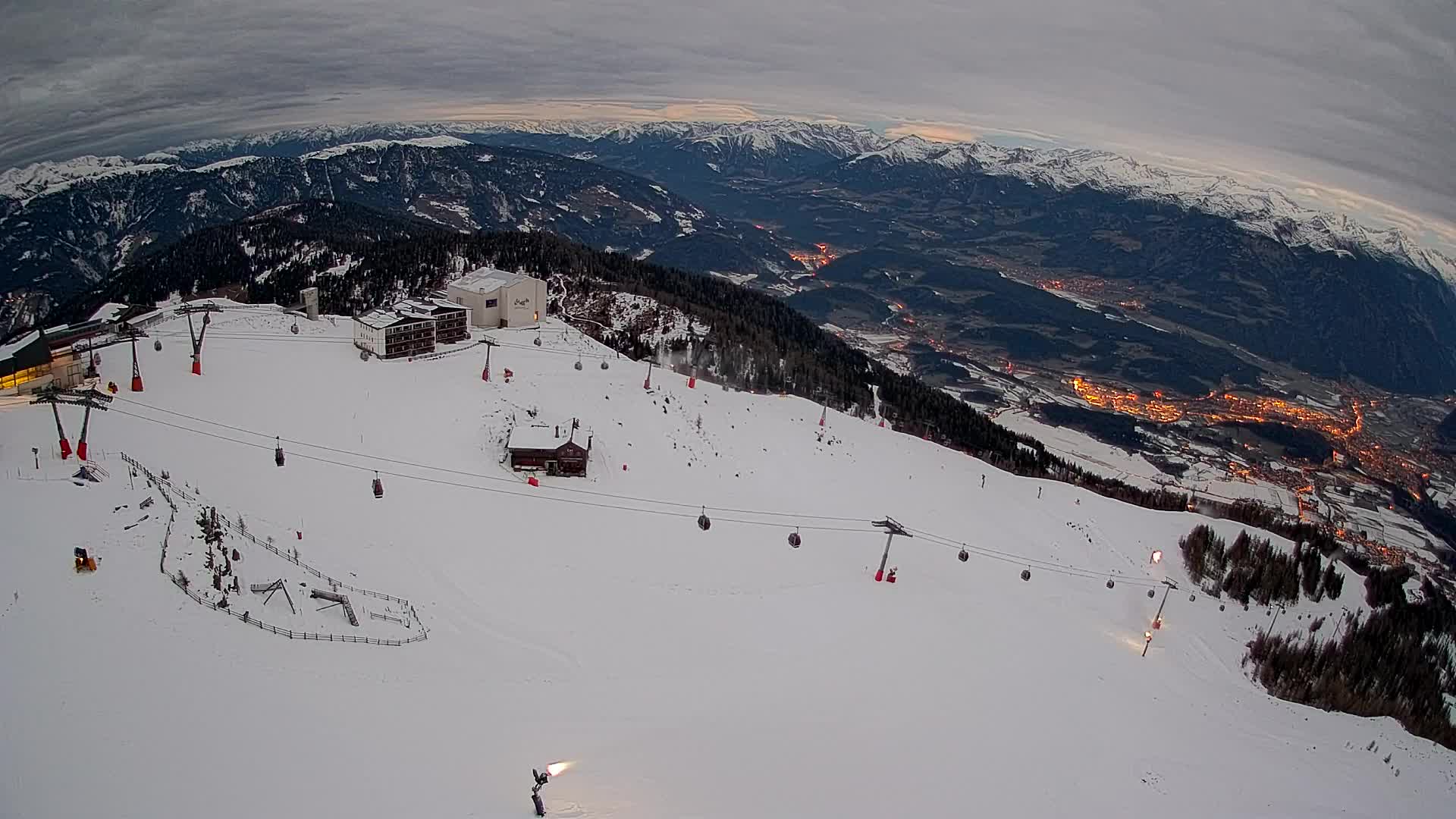 Smučišče Kronplatz – vrh | pogled na Bruneck
