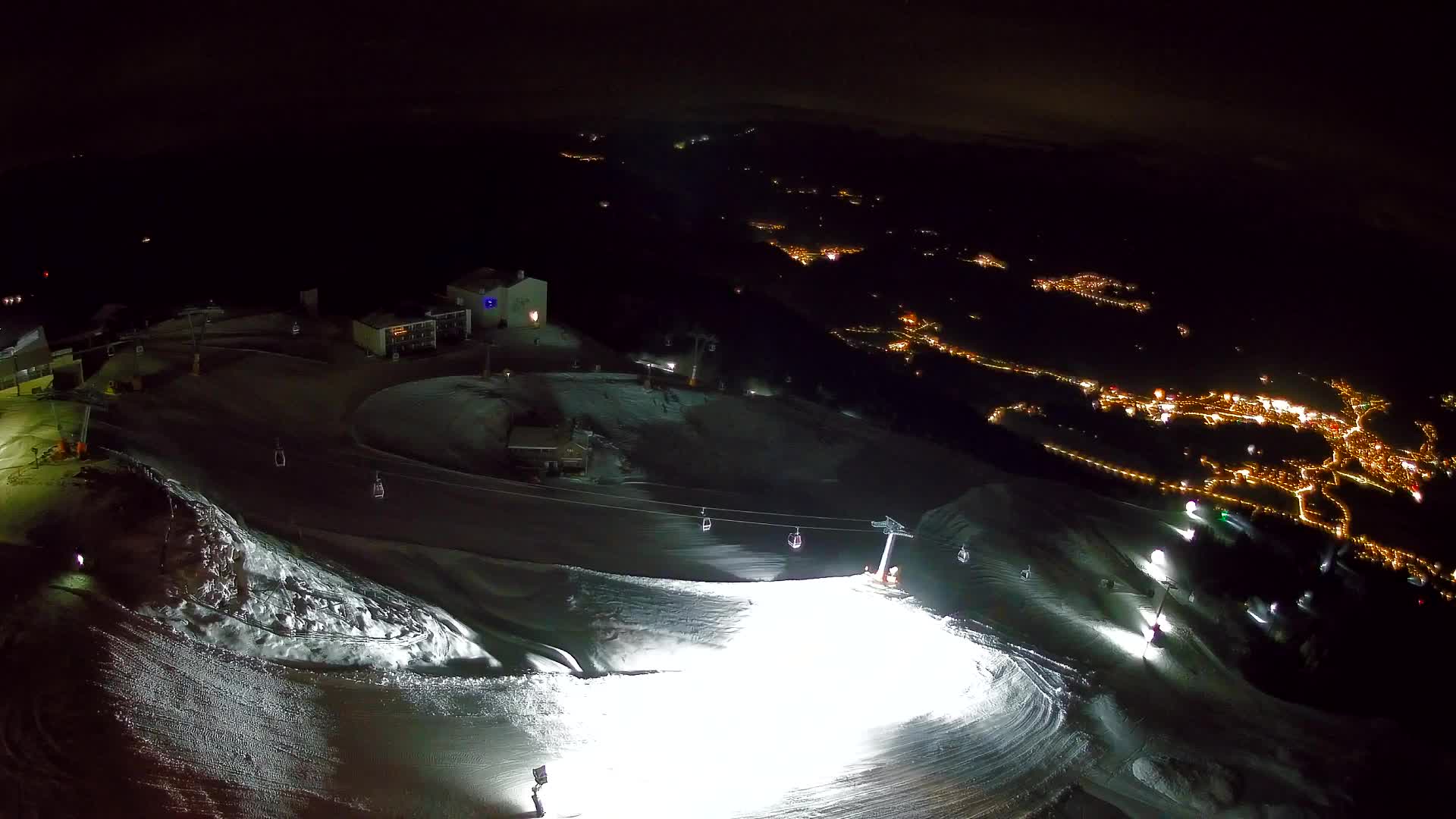 Kronplatz peak Ski resort | view to Bruneck