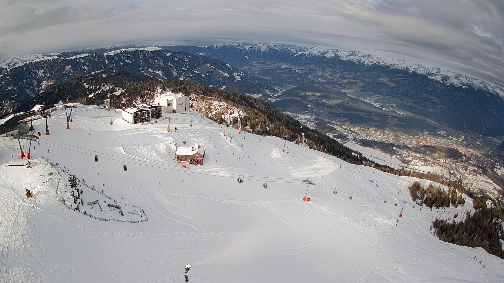 Smučišče Kronplatz – vrh | pogled na Bruneck