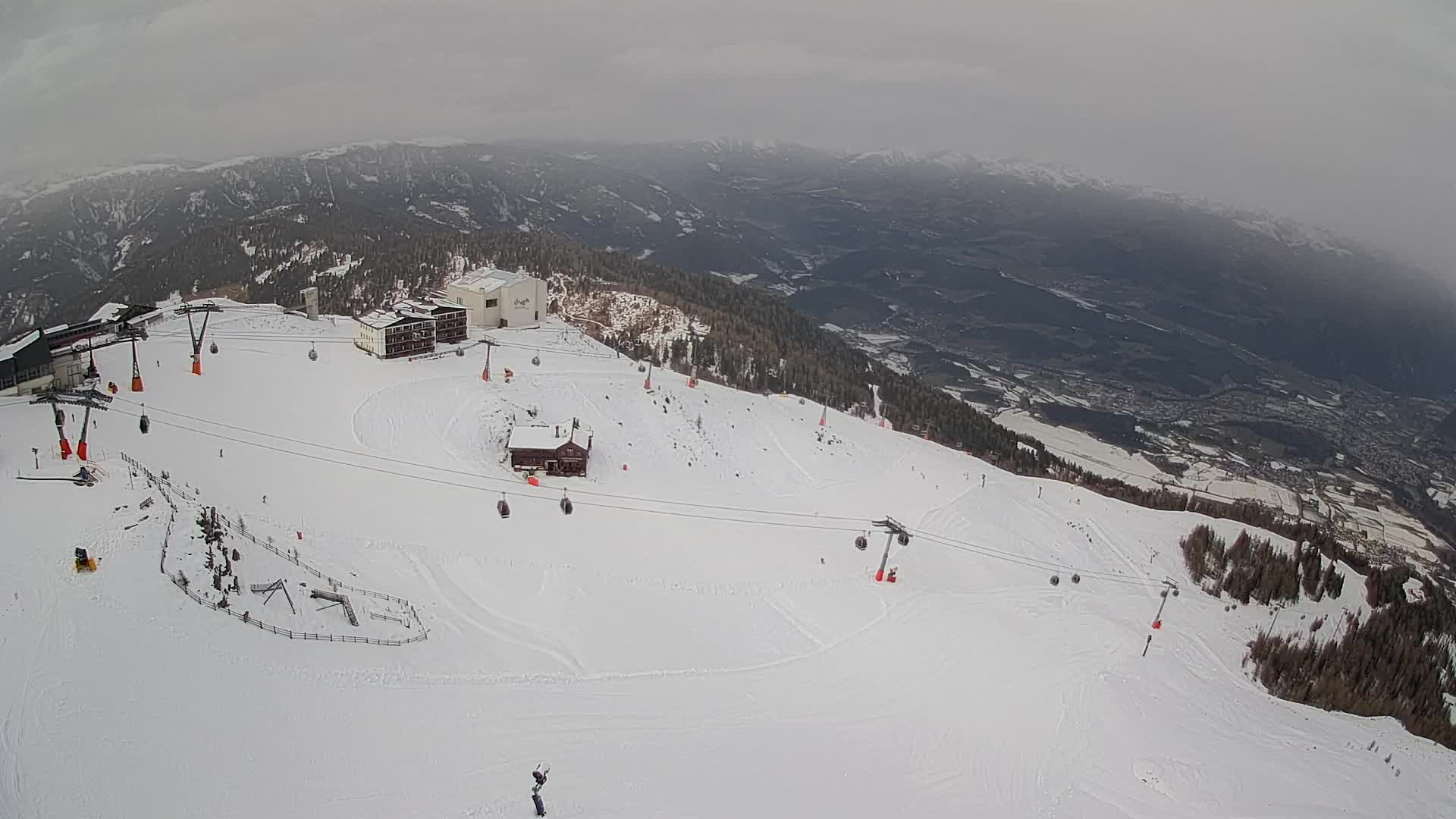 Smučišče Kronplatz – vrh | pogled na Bruneck