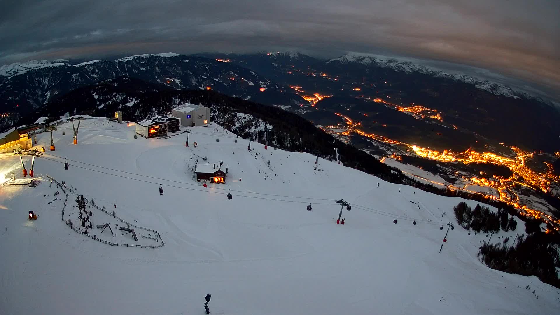 Smučišče Kronplatz – vrh | pogled na Bruneck