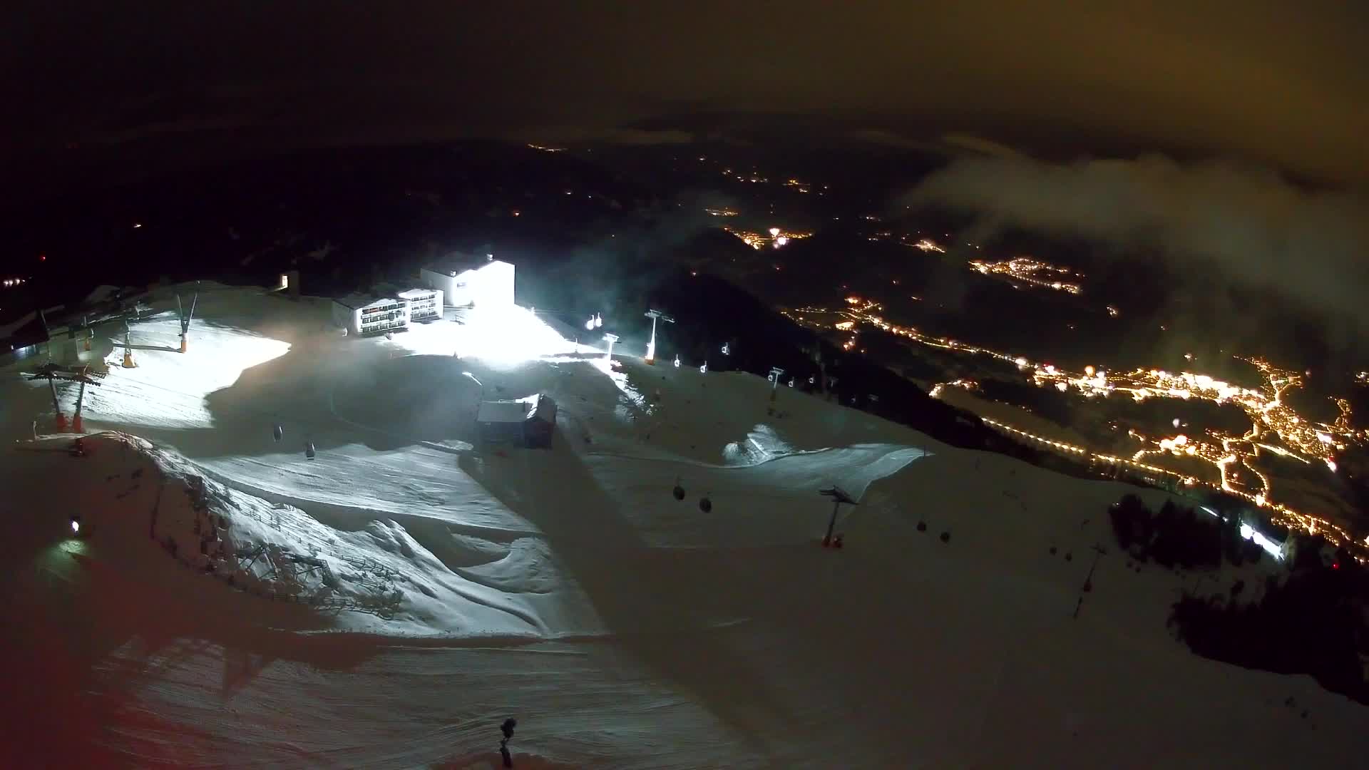Stazione sciistica di Plan de Corones | vista su Brunico