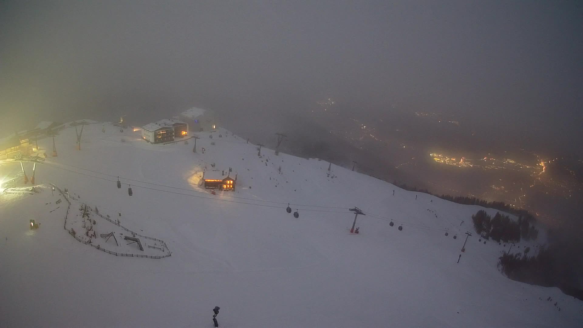 Skigebiet Kronplatz Gipfel | Blick auf Bruneck