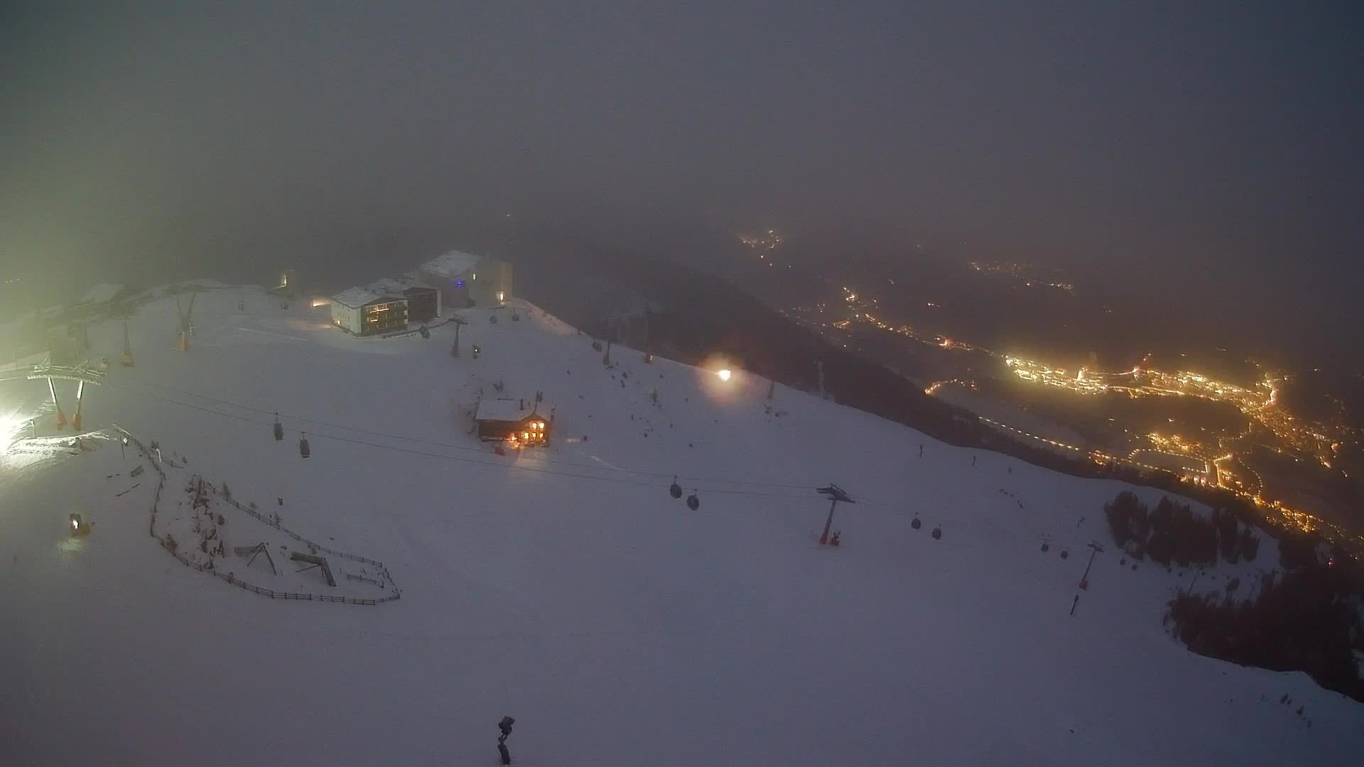 Skigebiet Kronplatz Gipfel | Blick auf Bruneck