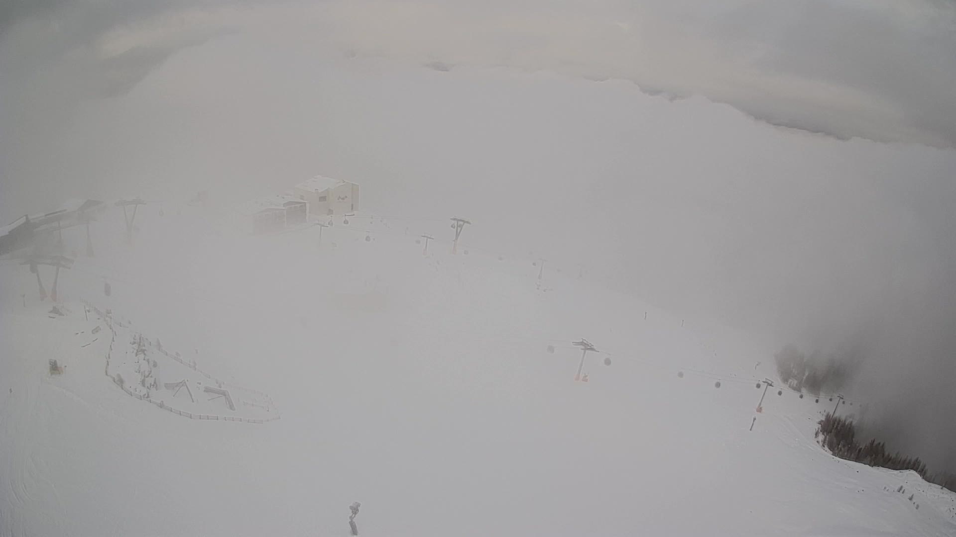 Cima estación de esquí Kronplatz | vista hacia Brunico