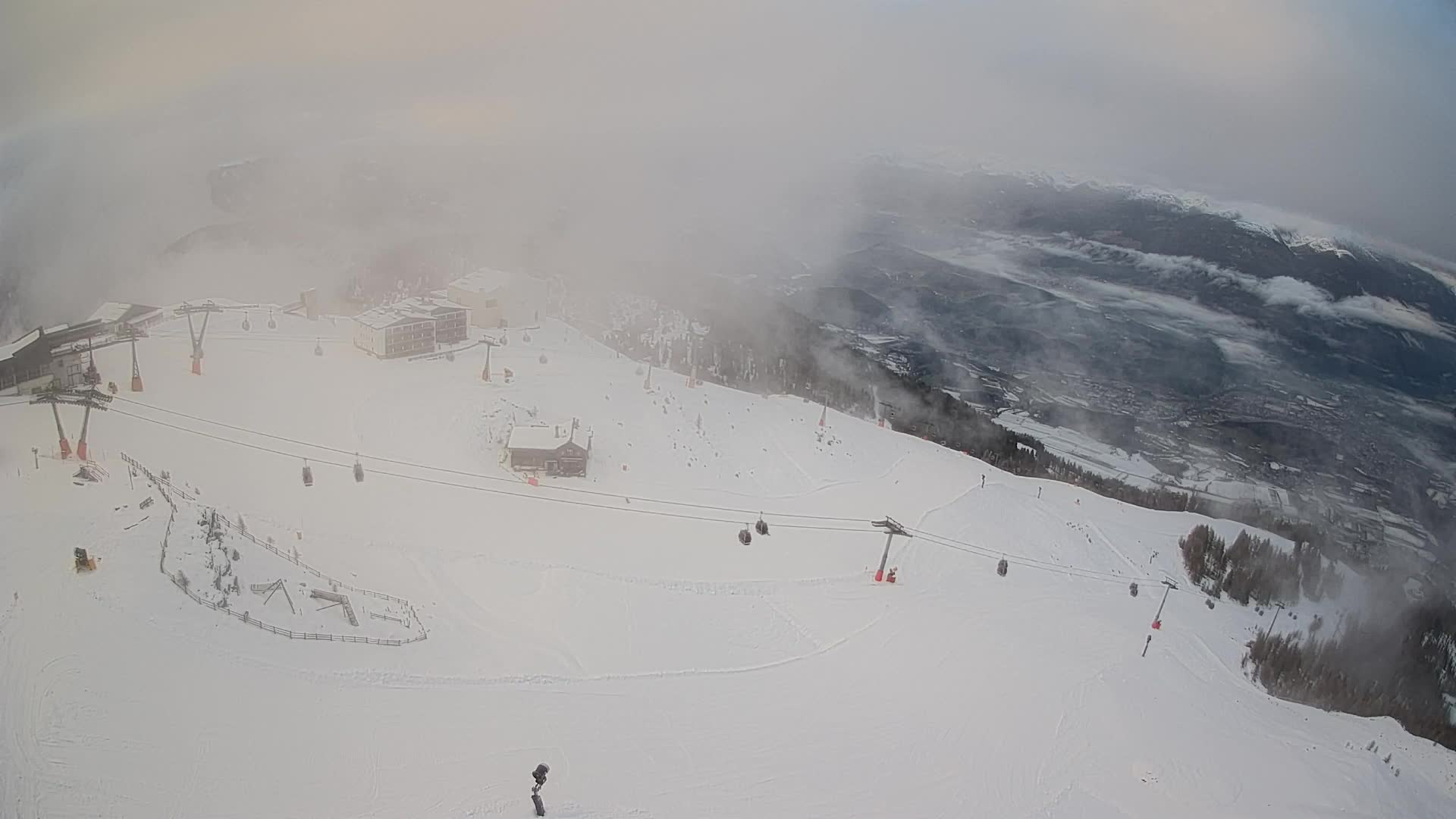 Skigebiet Kronplatz Gipfel | Blick auf Bruneck