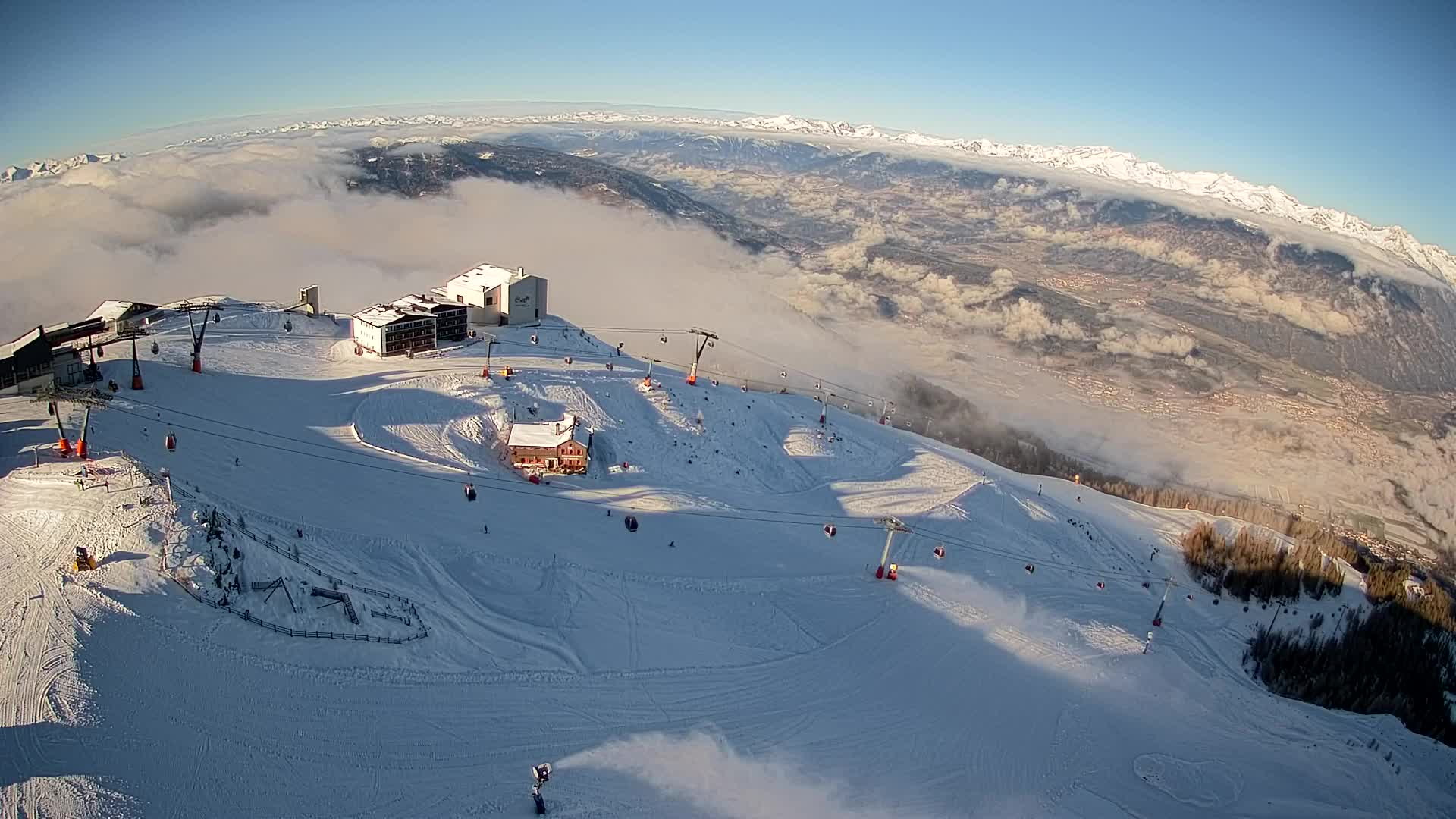 Station de ski Kronplatz sommet | vue sur Brunico