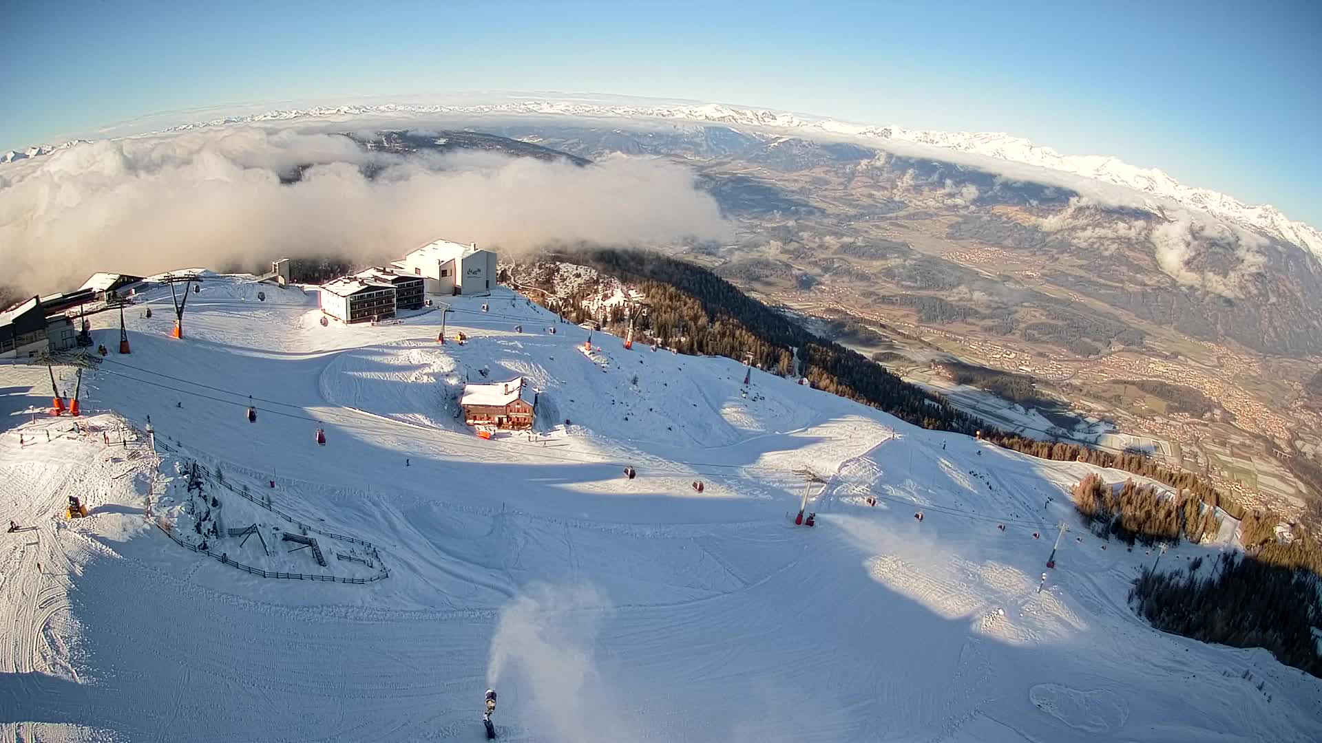 Smučišče Kronplatz – vrh | pogled na Bruneck