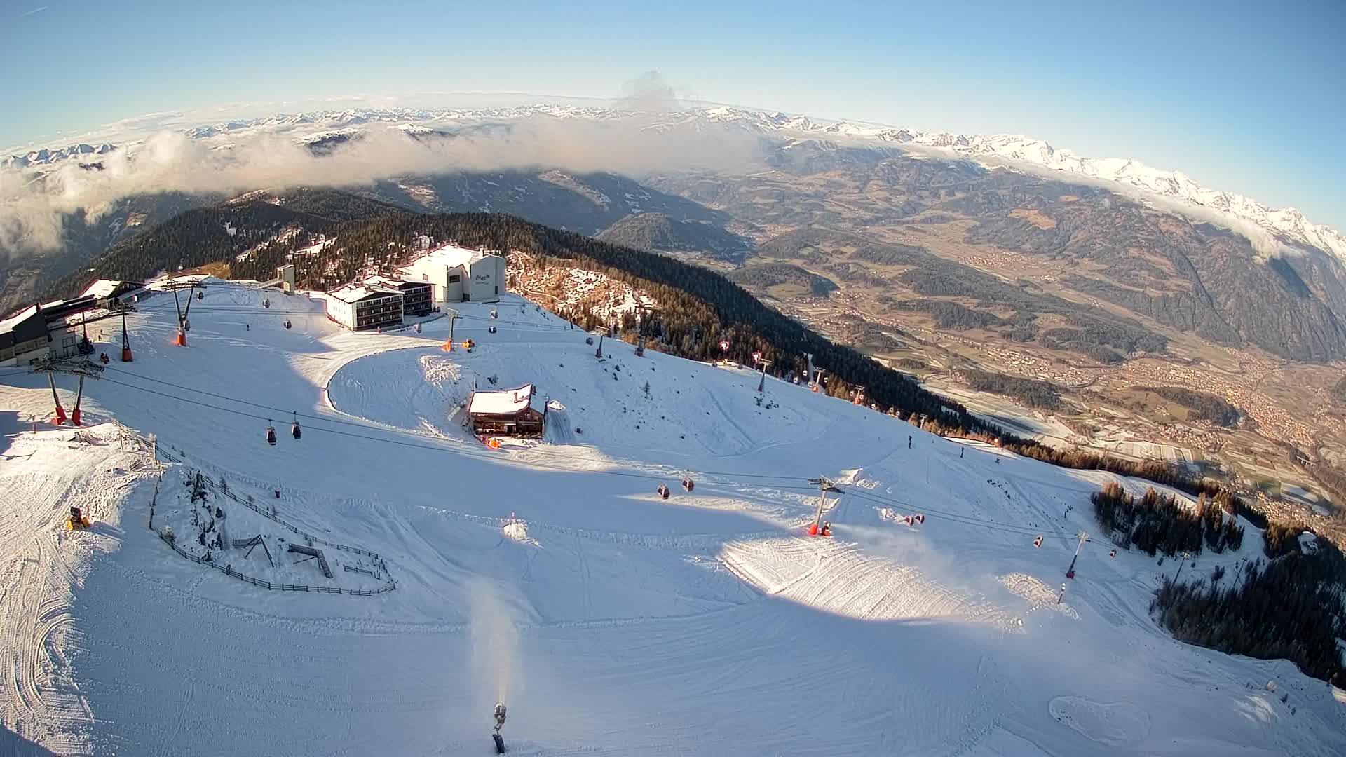 Station de ski Kronplatz sommet | vue sur Brunico